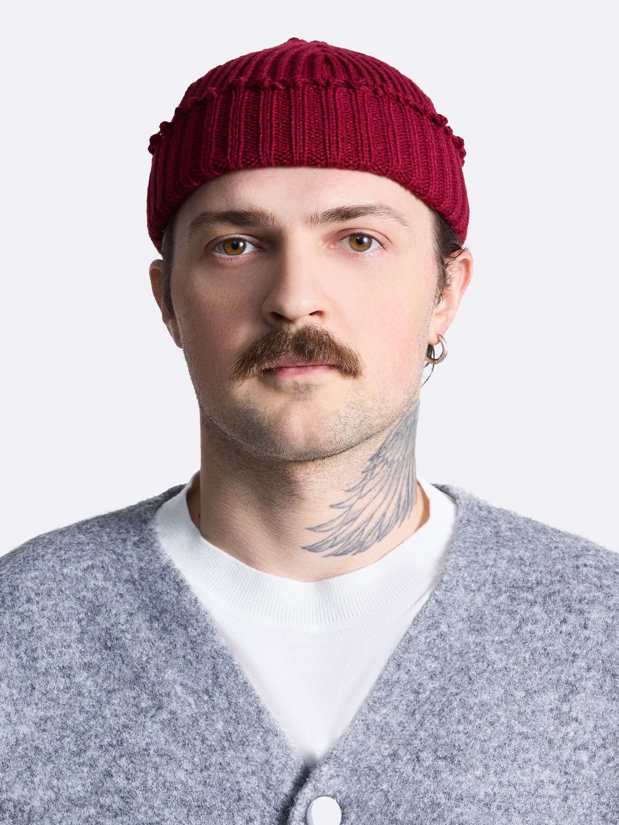 Шапка short