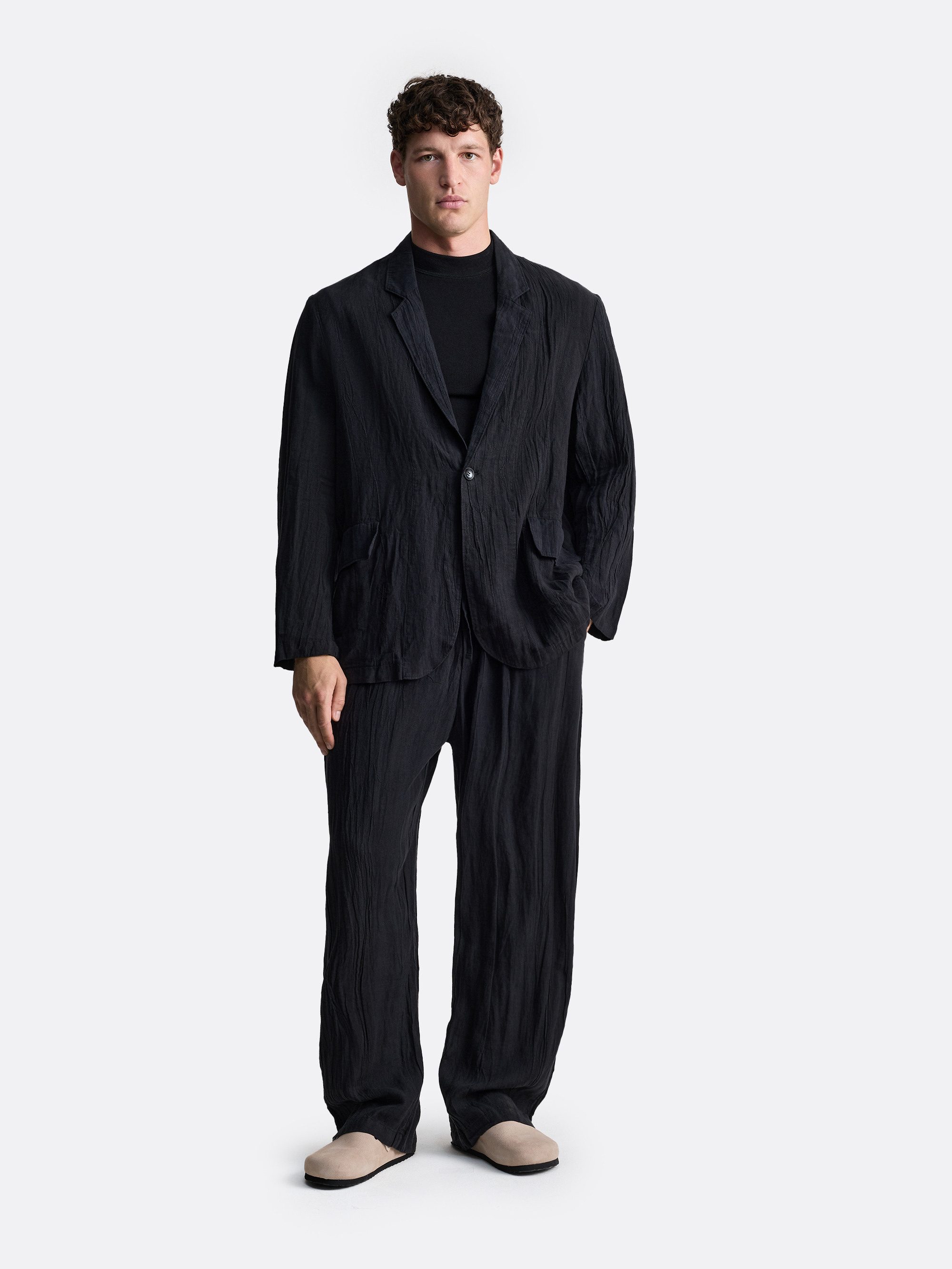 Пиджак из жатого льна