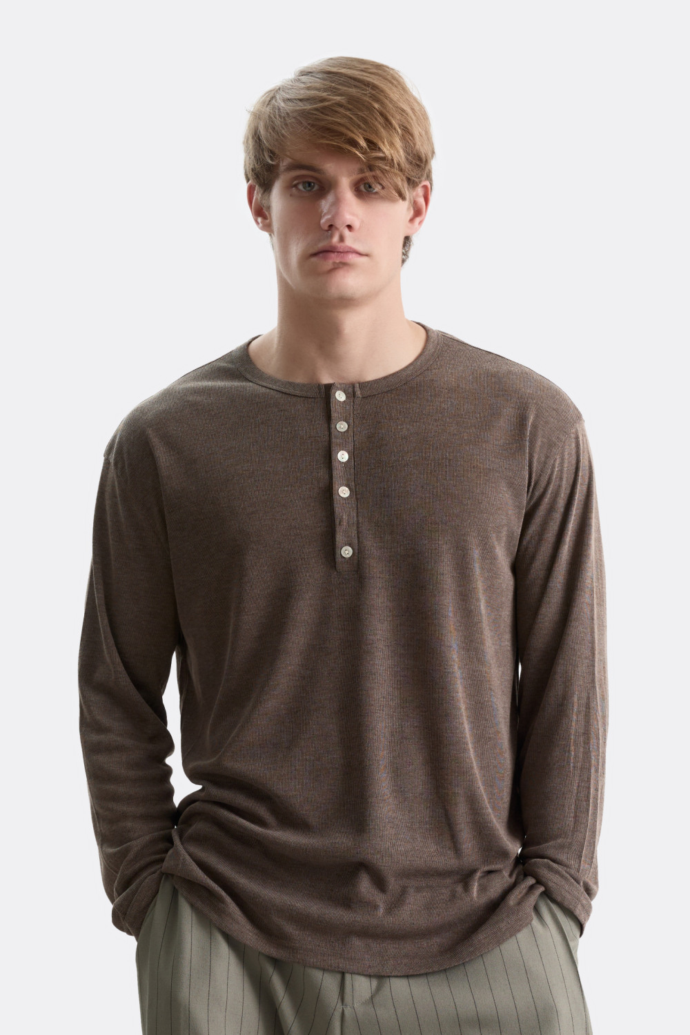 ​Лонгслив Henley