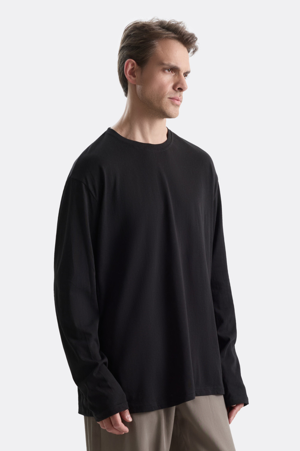 ​Лонгслив clean canvas