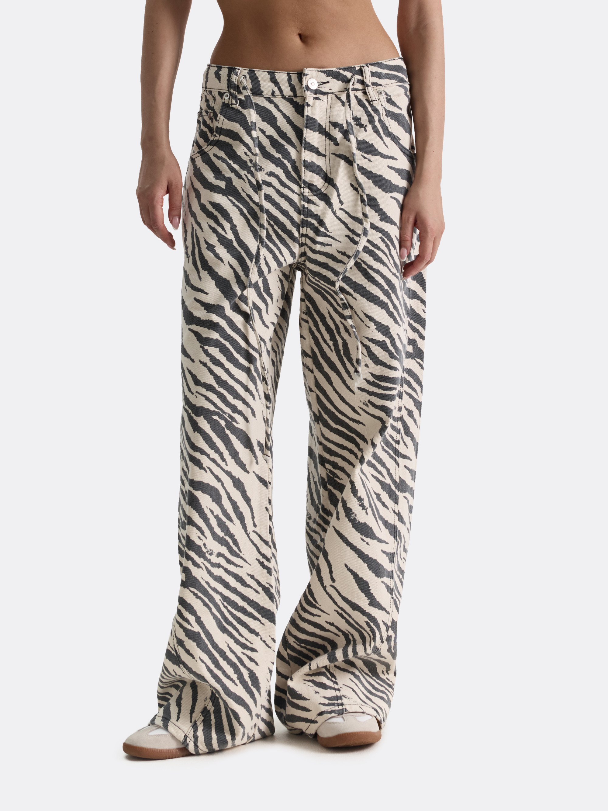 ​Джинсы Zebra