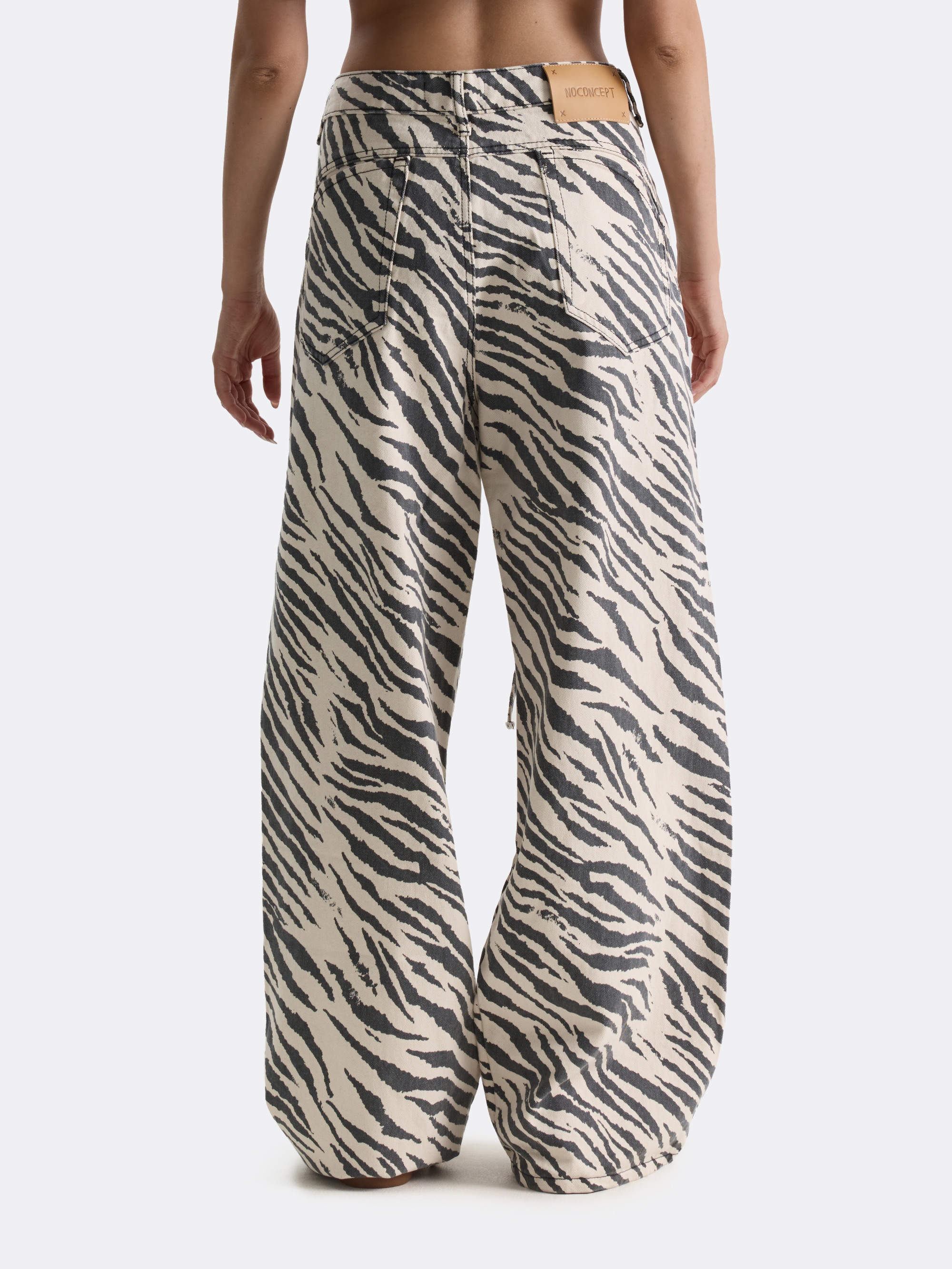 ​Джинсы Zebra