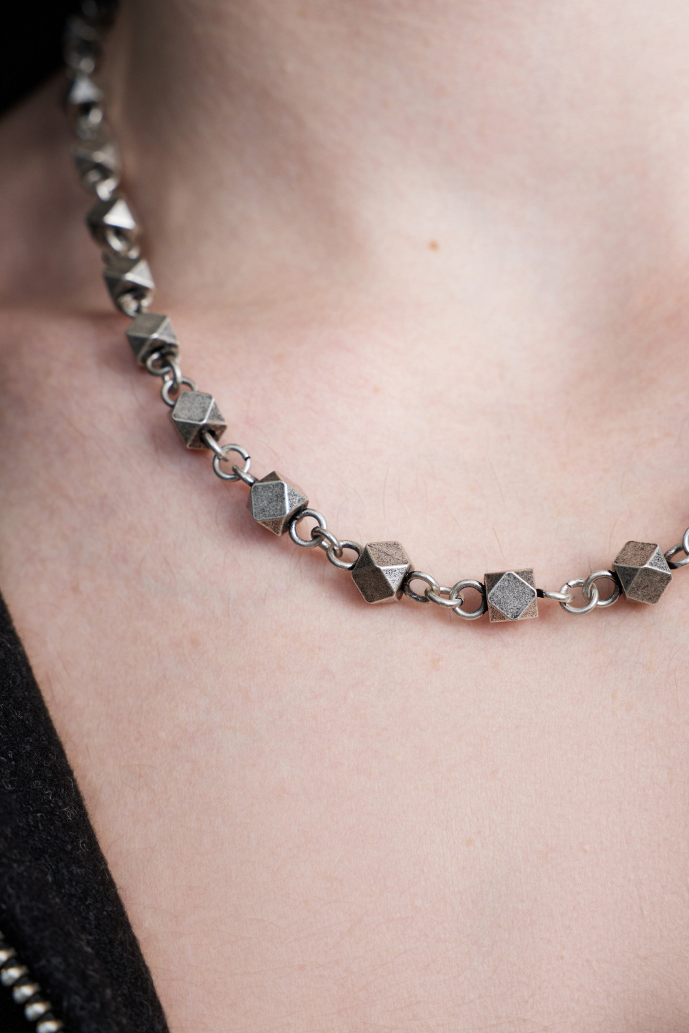 ​Цепь с геометрическими звеньями