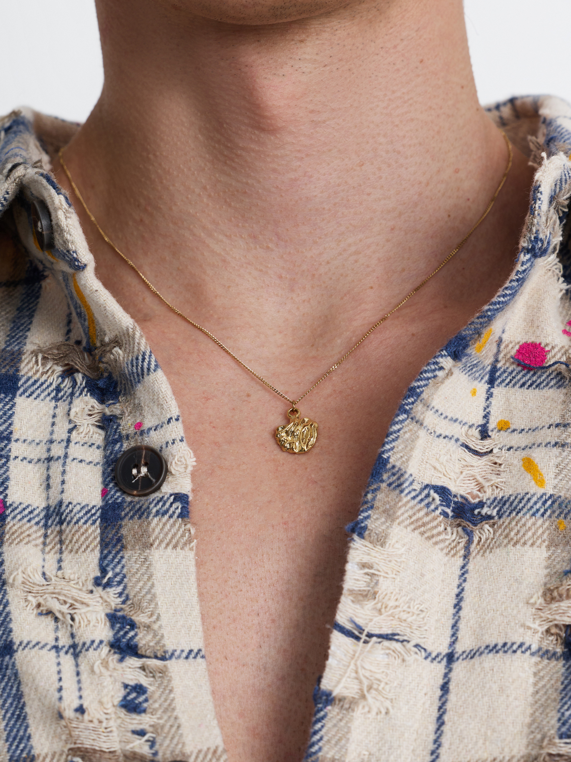 ​Цепочка с медальоном