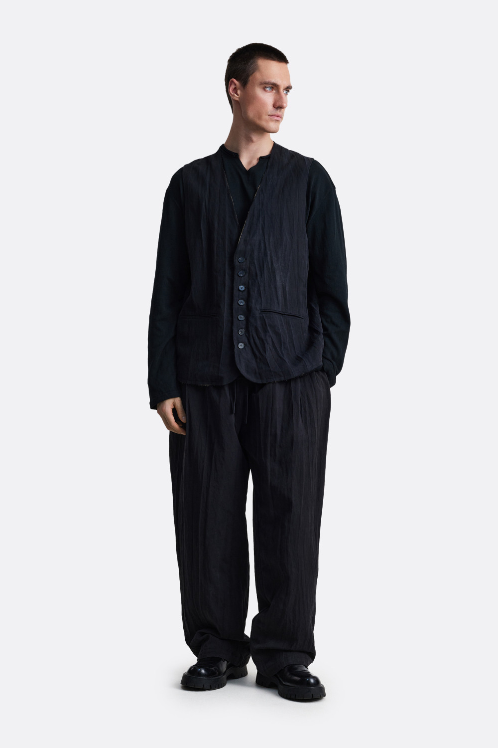 ​Жилет на пуговицах Shibui