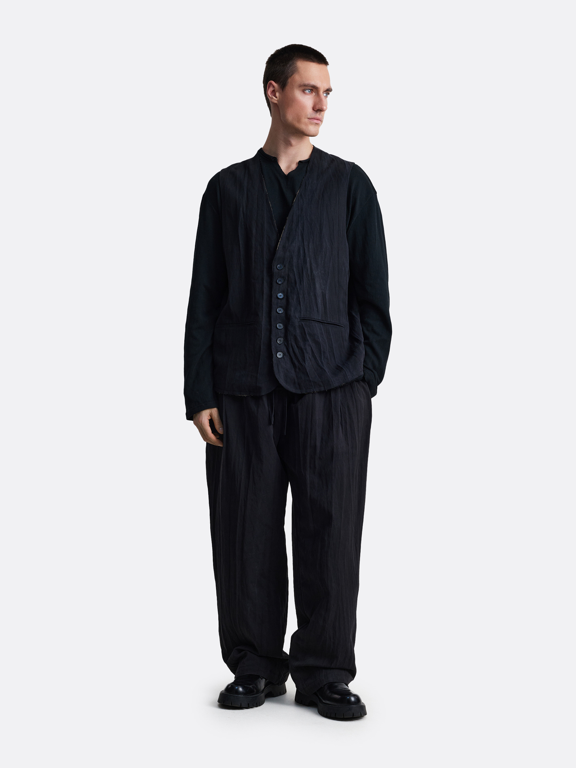 ​Жилет на пуговицах Shibui