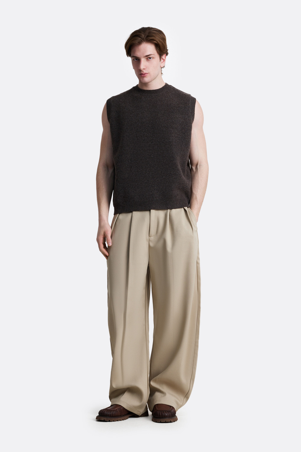 ​Вязаный жилет