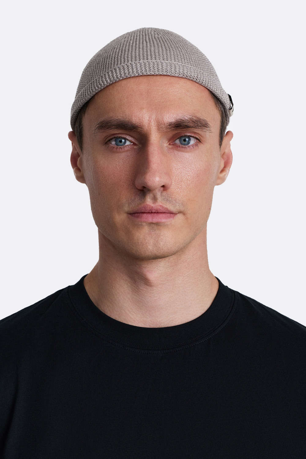 ​Шапка-бини