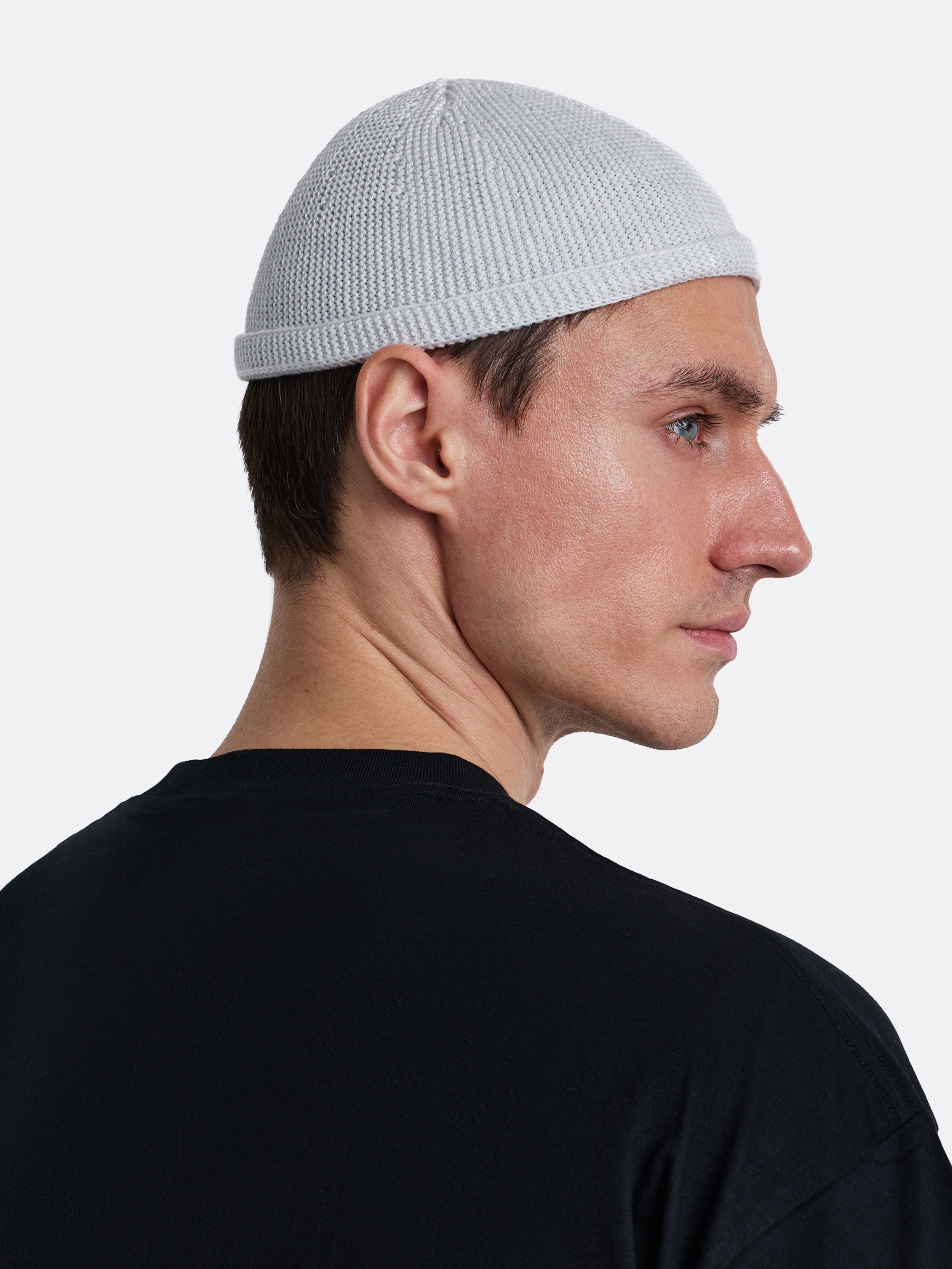 ​Шапка-бини