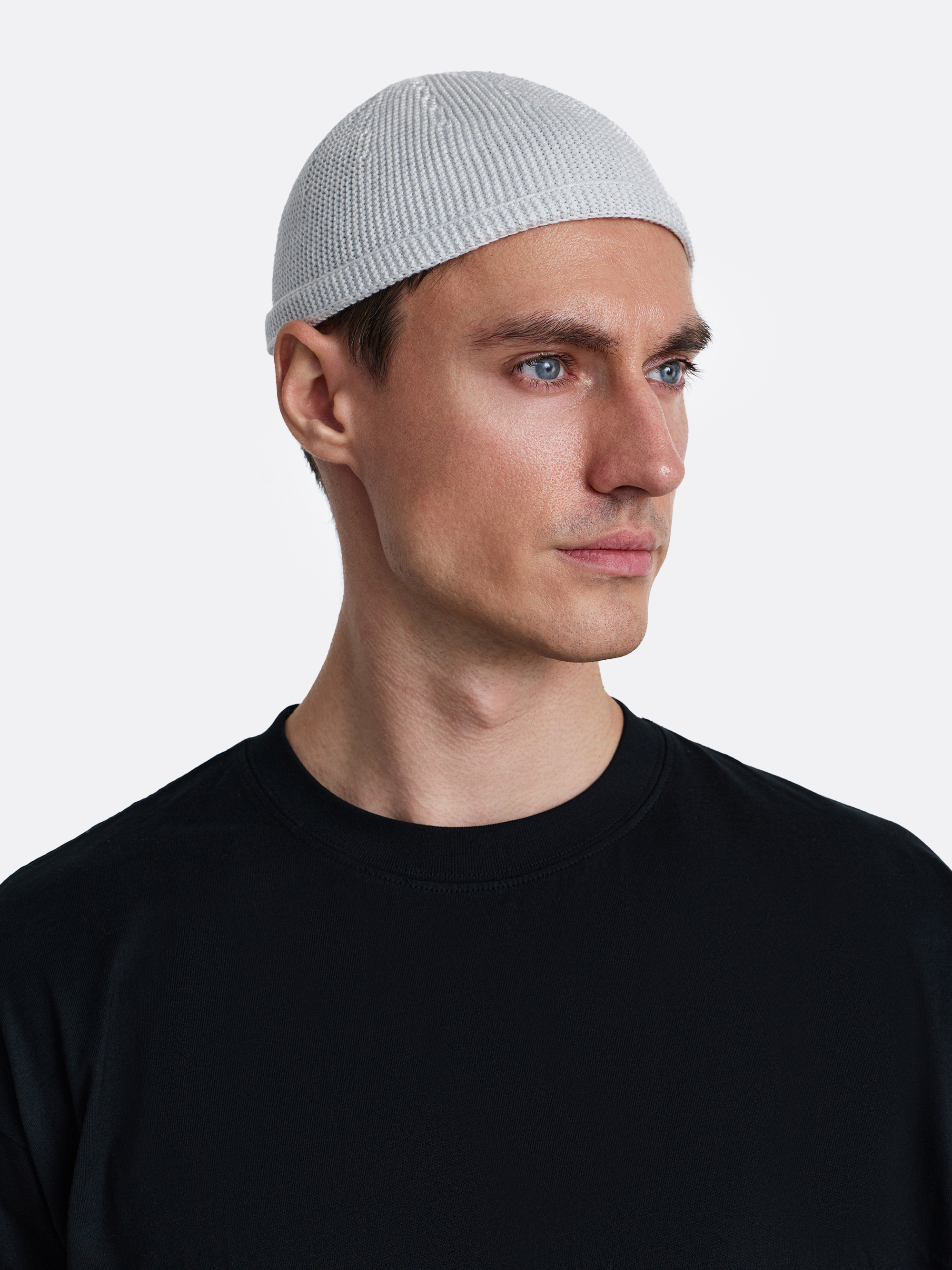 ​Шапка-бини