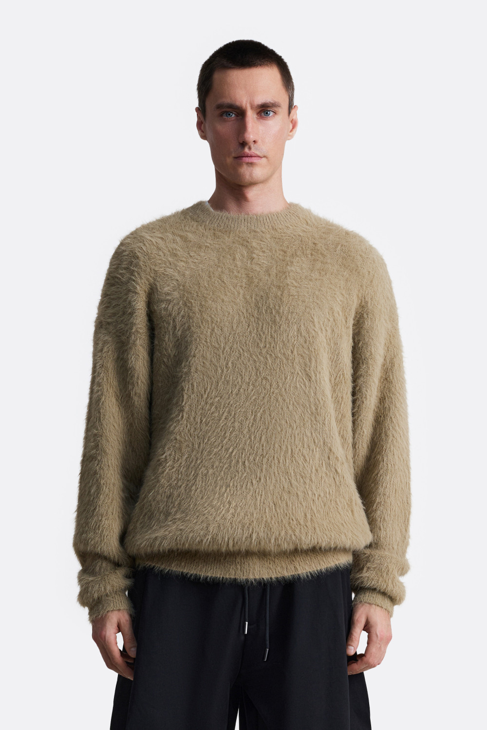 ​Пушистый свитер