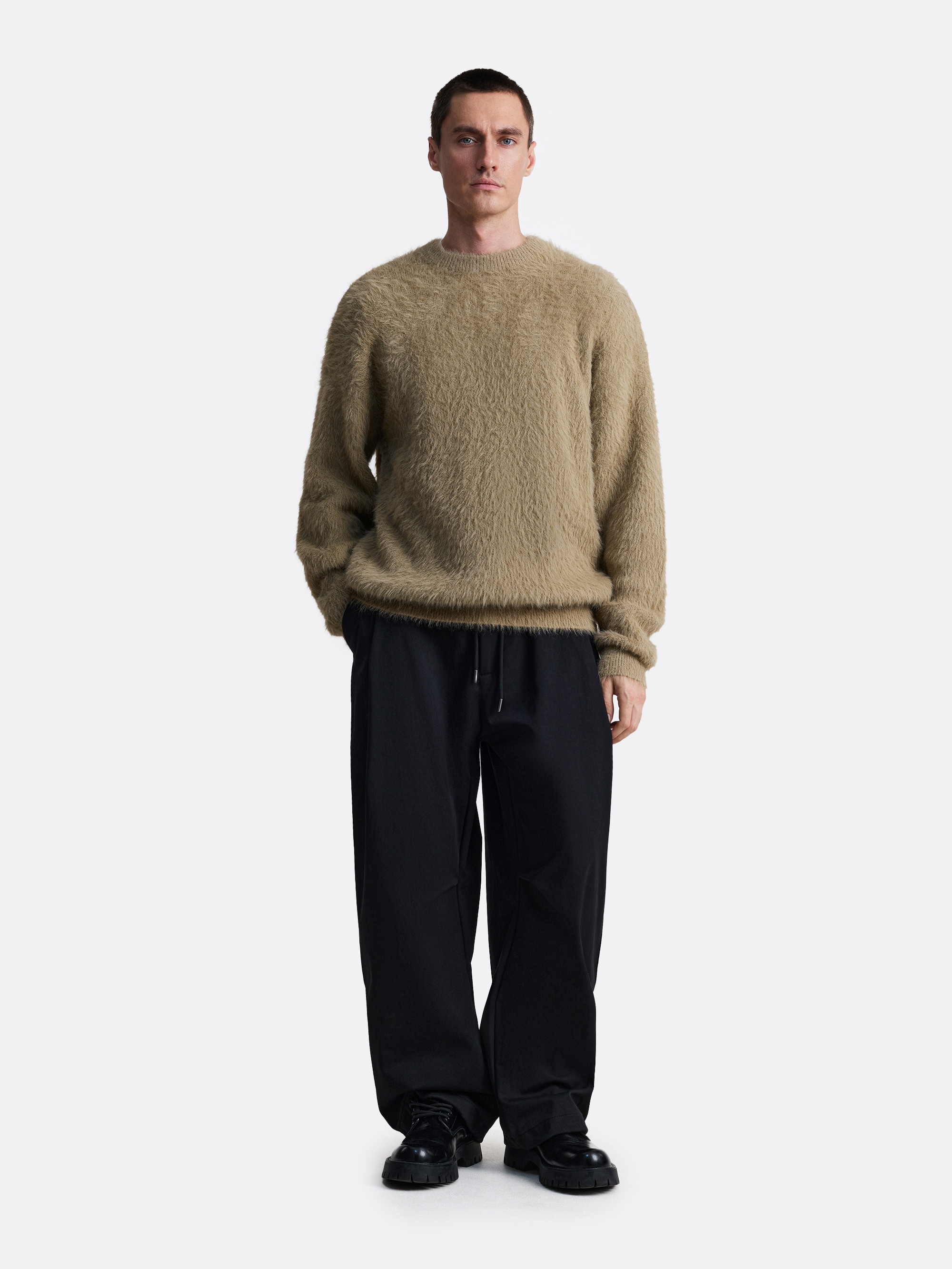 ​Пушистый свитер