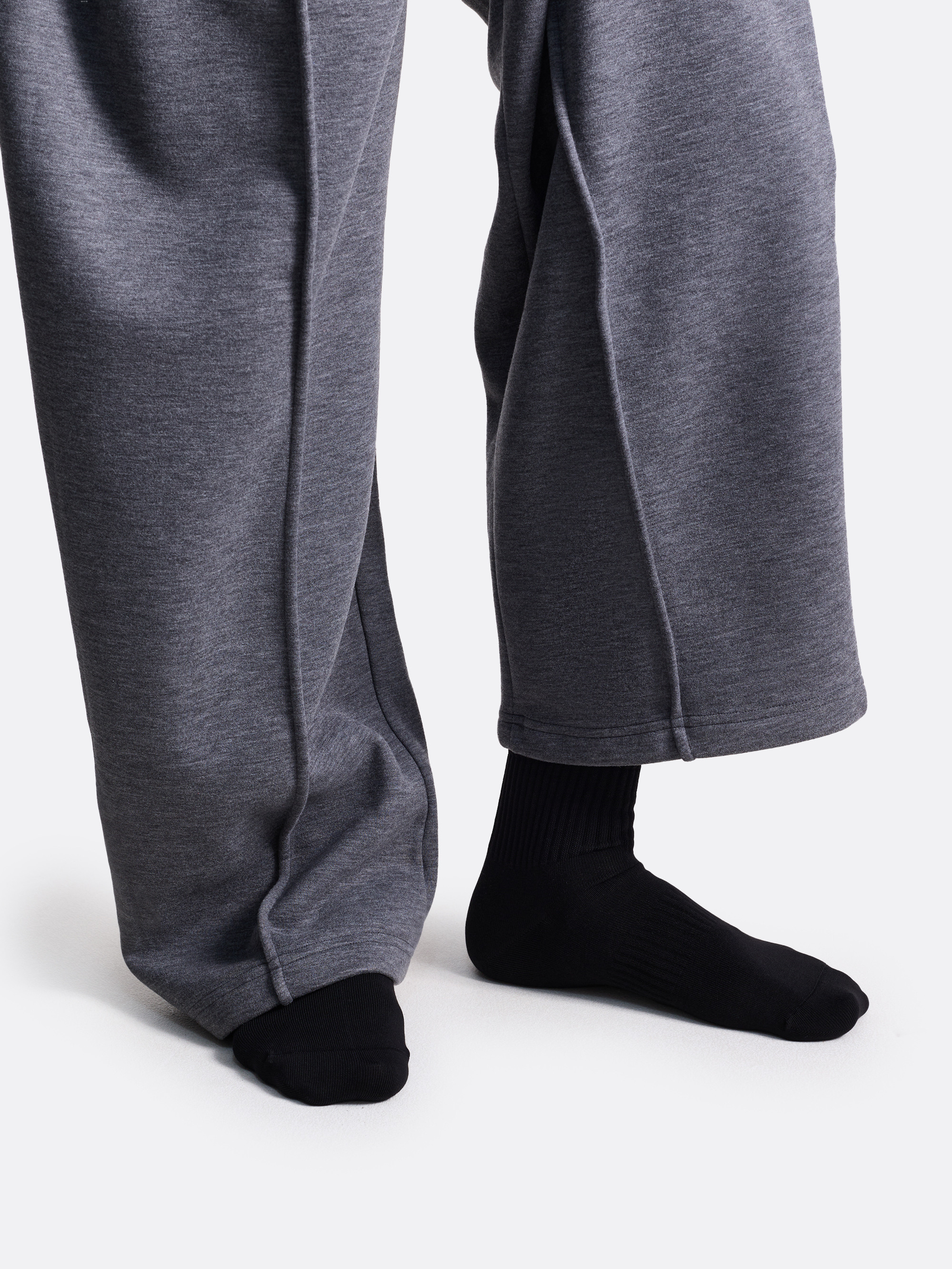 ​Носки средней длины