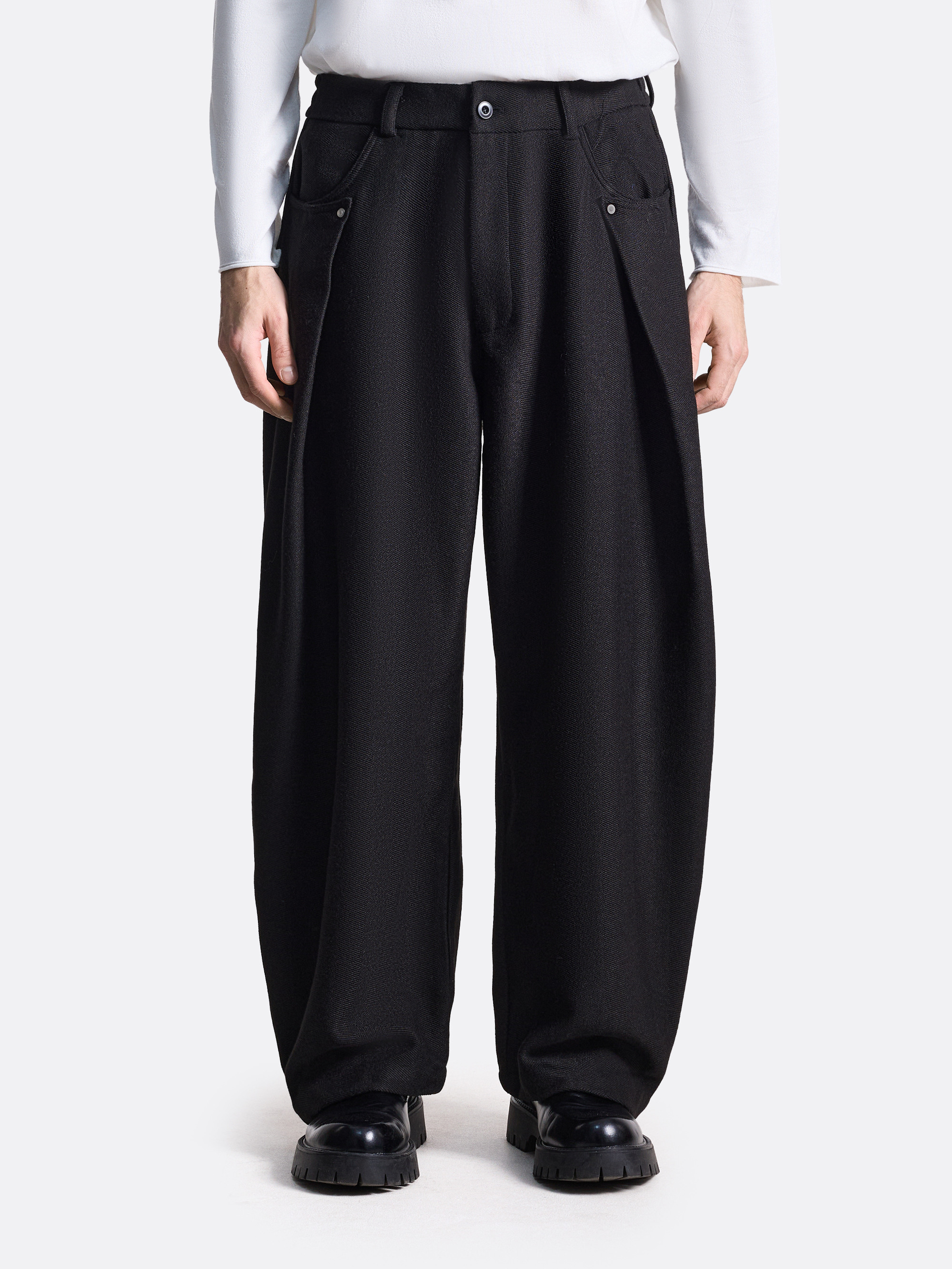 ​Брюки с защипами