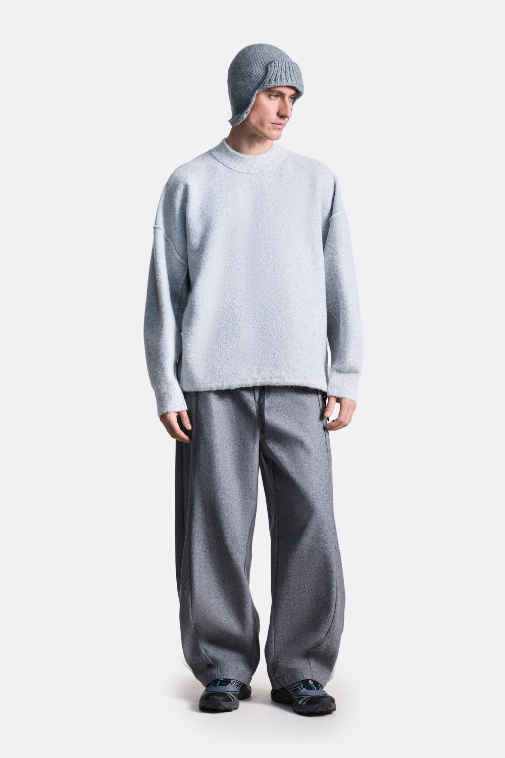 ​Свитер с фактурными швами