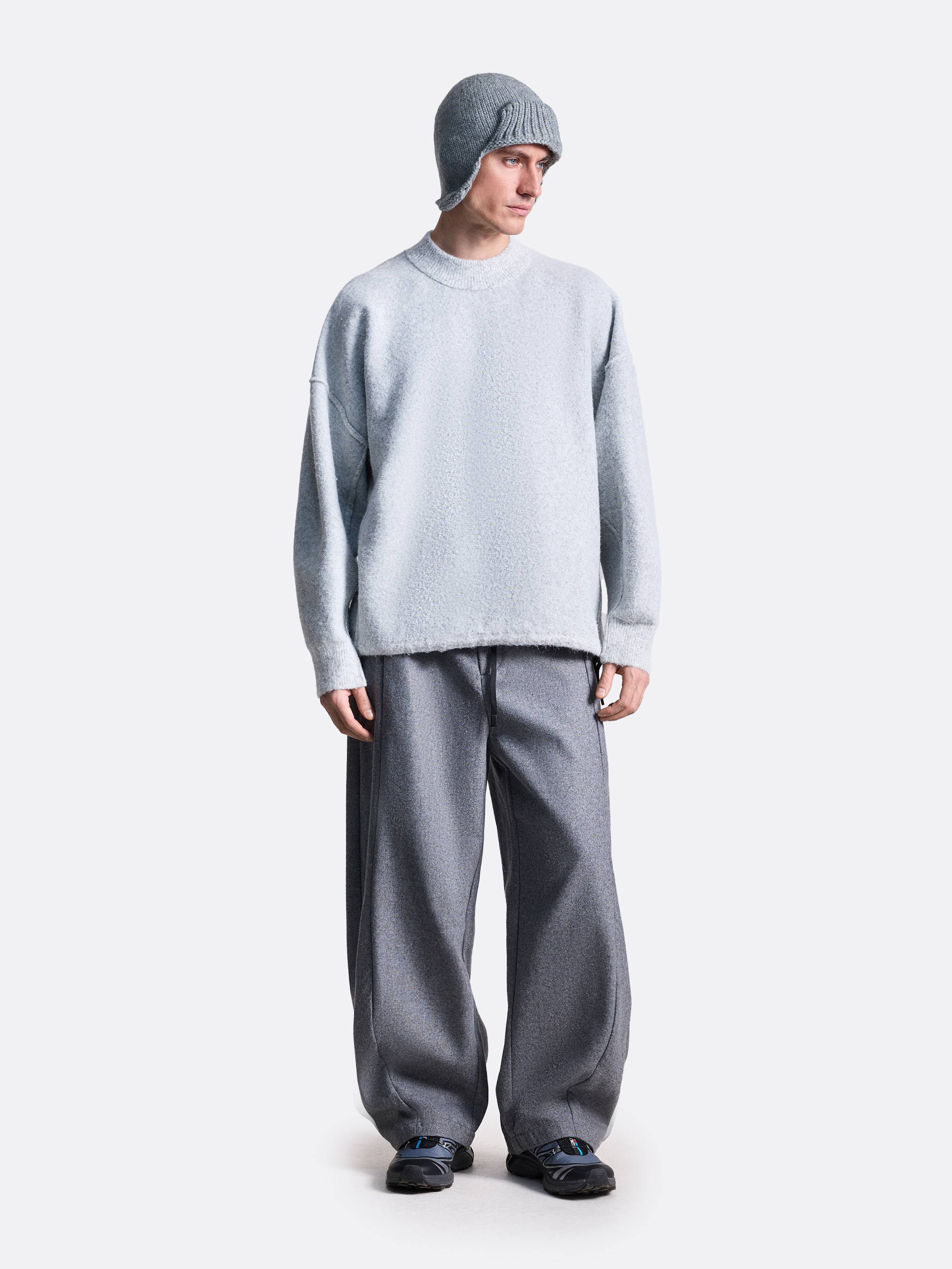 ​Свитер с фактурными швами