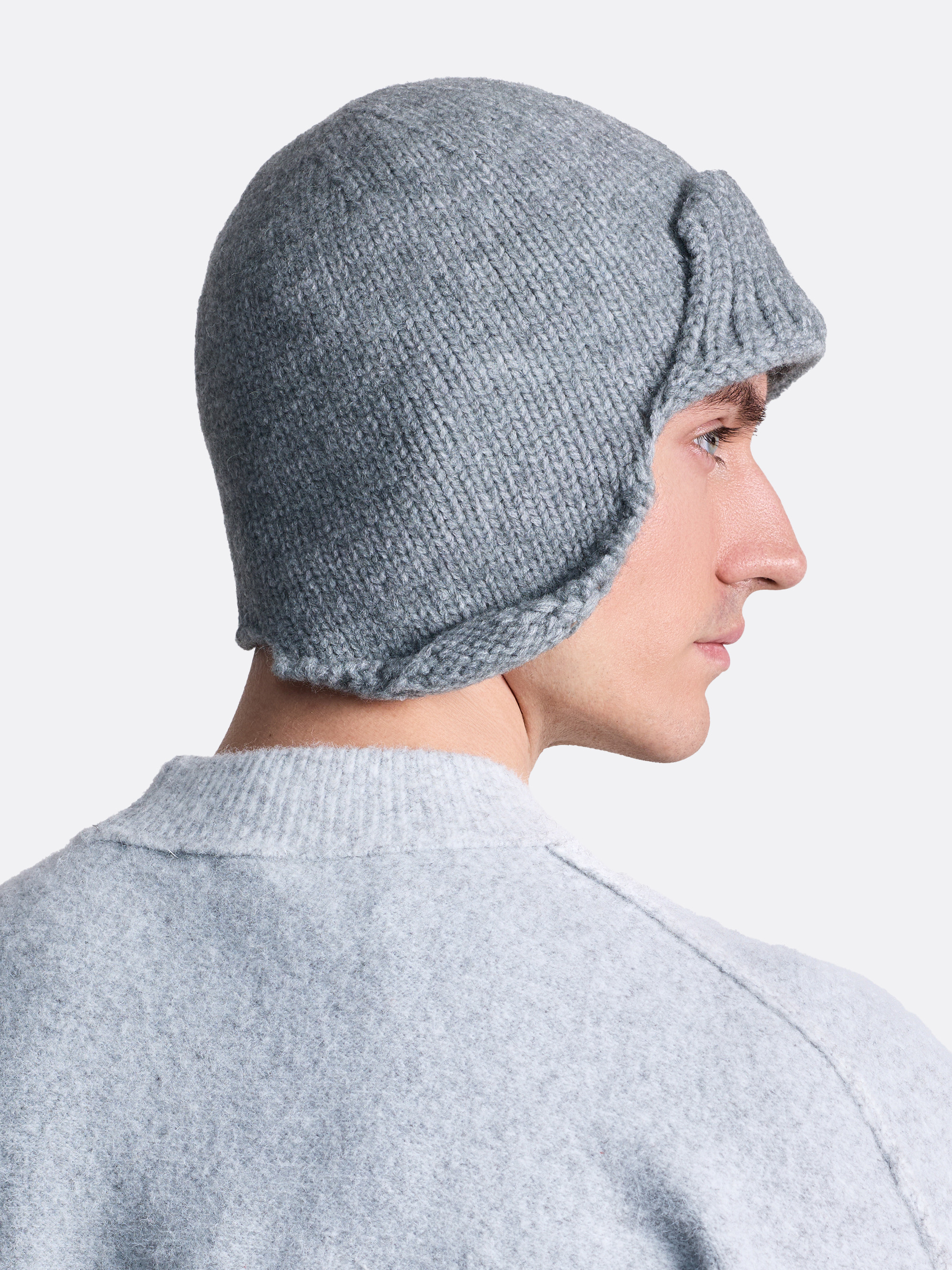 ​Шапка-шлем