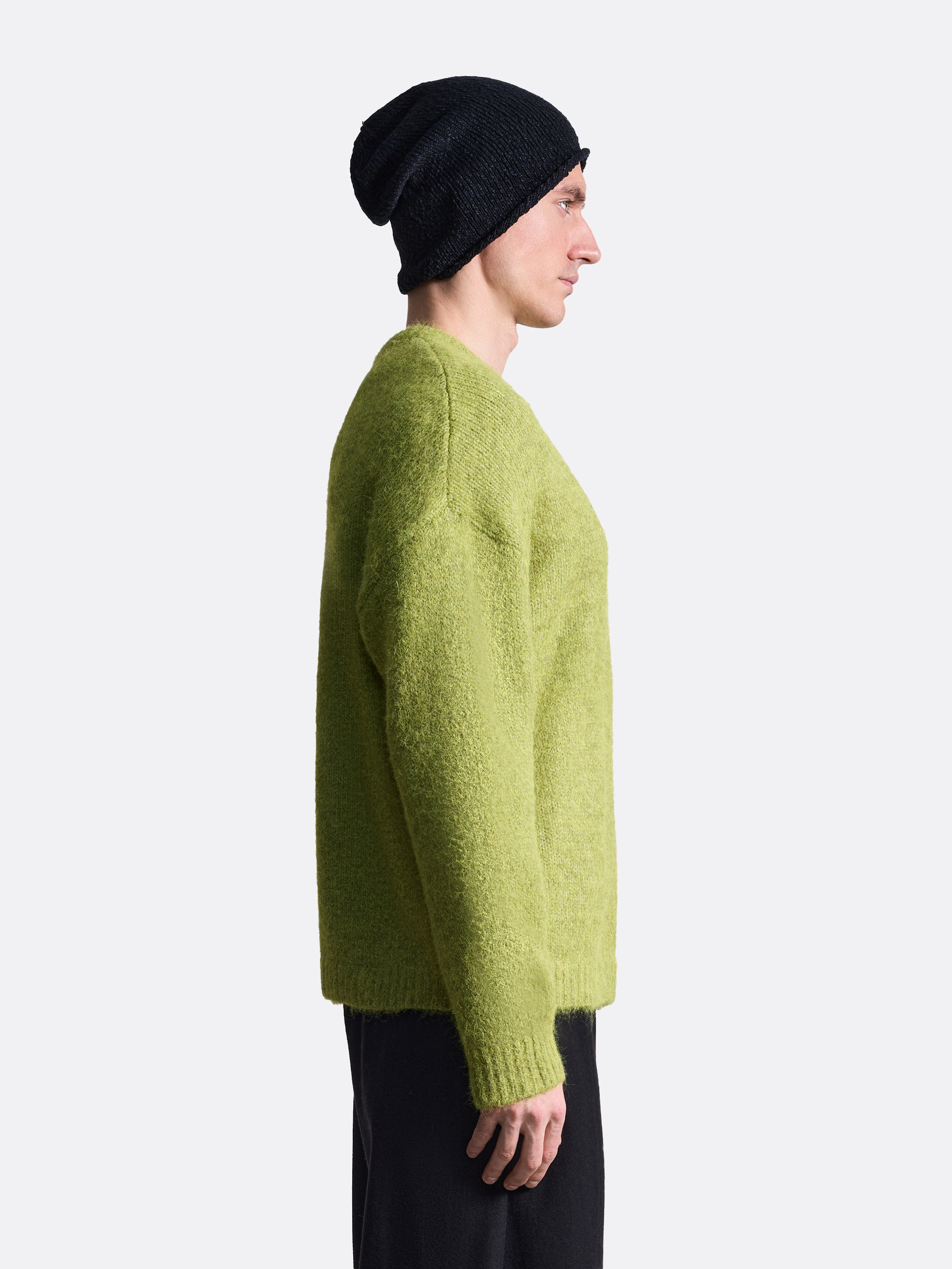 ​Вязаный свитер