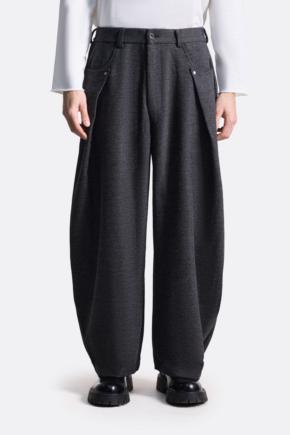 ​Брюки с защипами