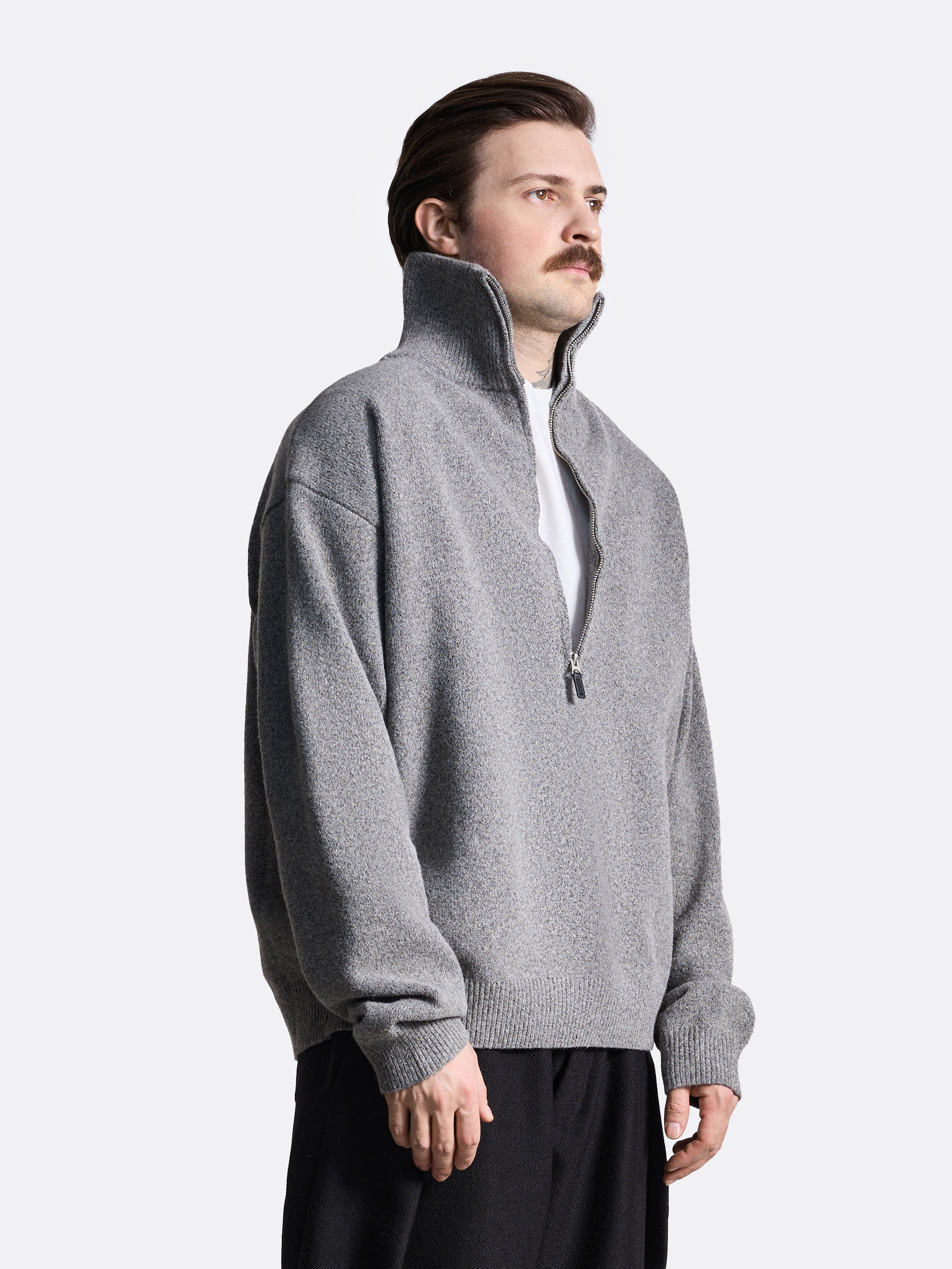 ​Свитер с застежкой-молнией