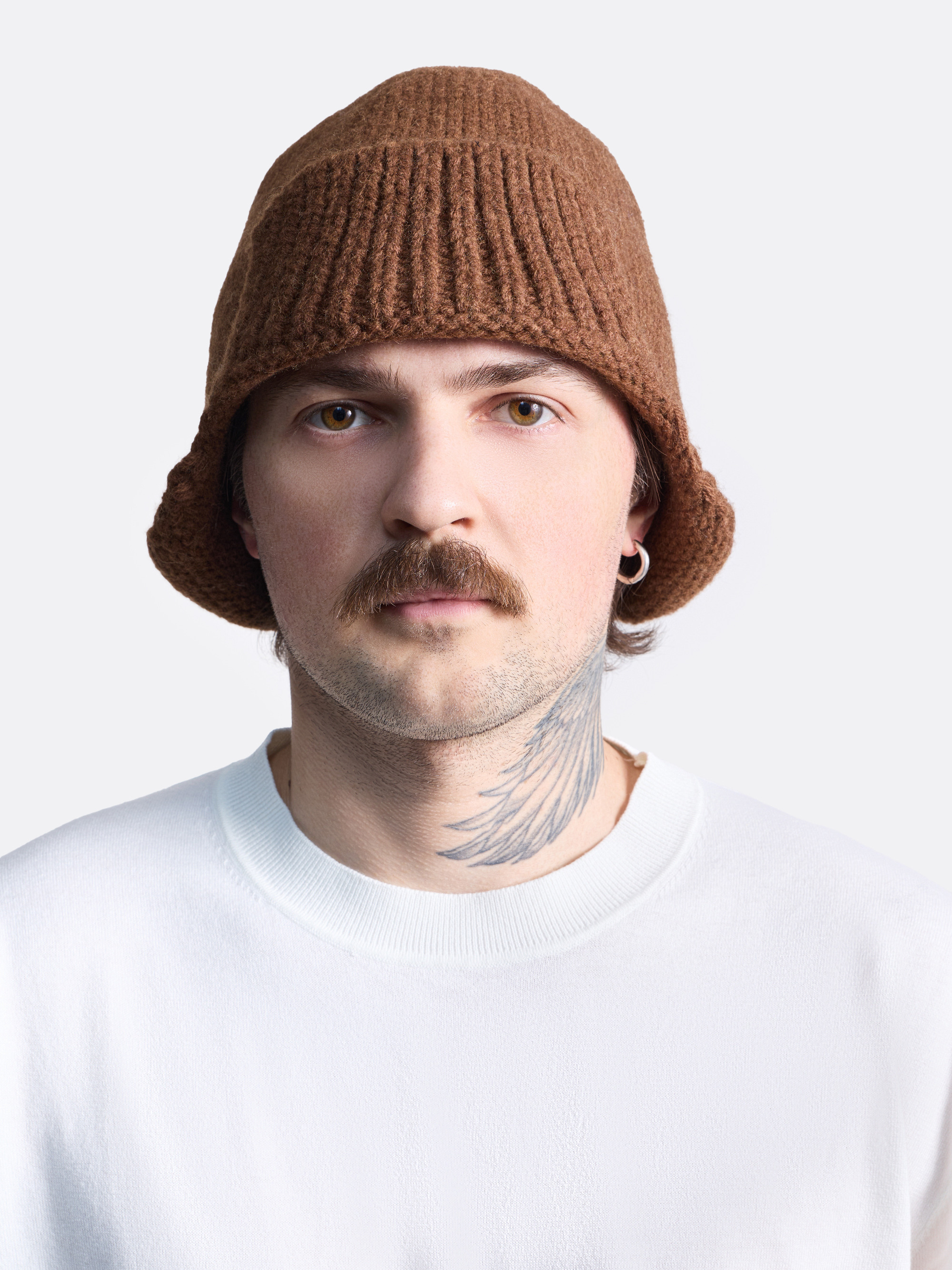 ​Шапка-шлем