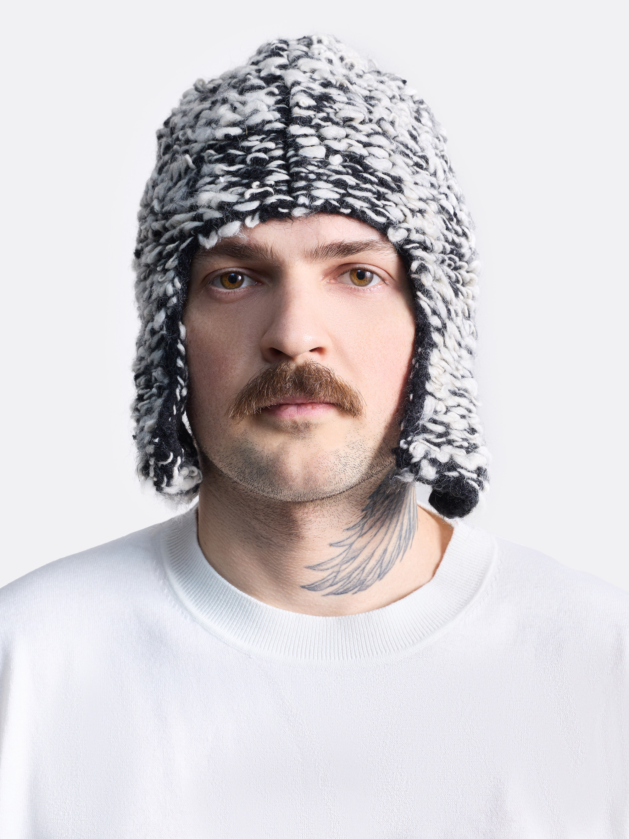 ​Шапка-ушанка curly