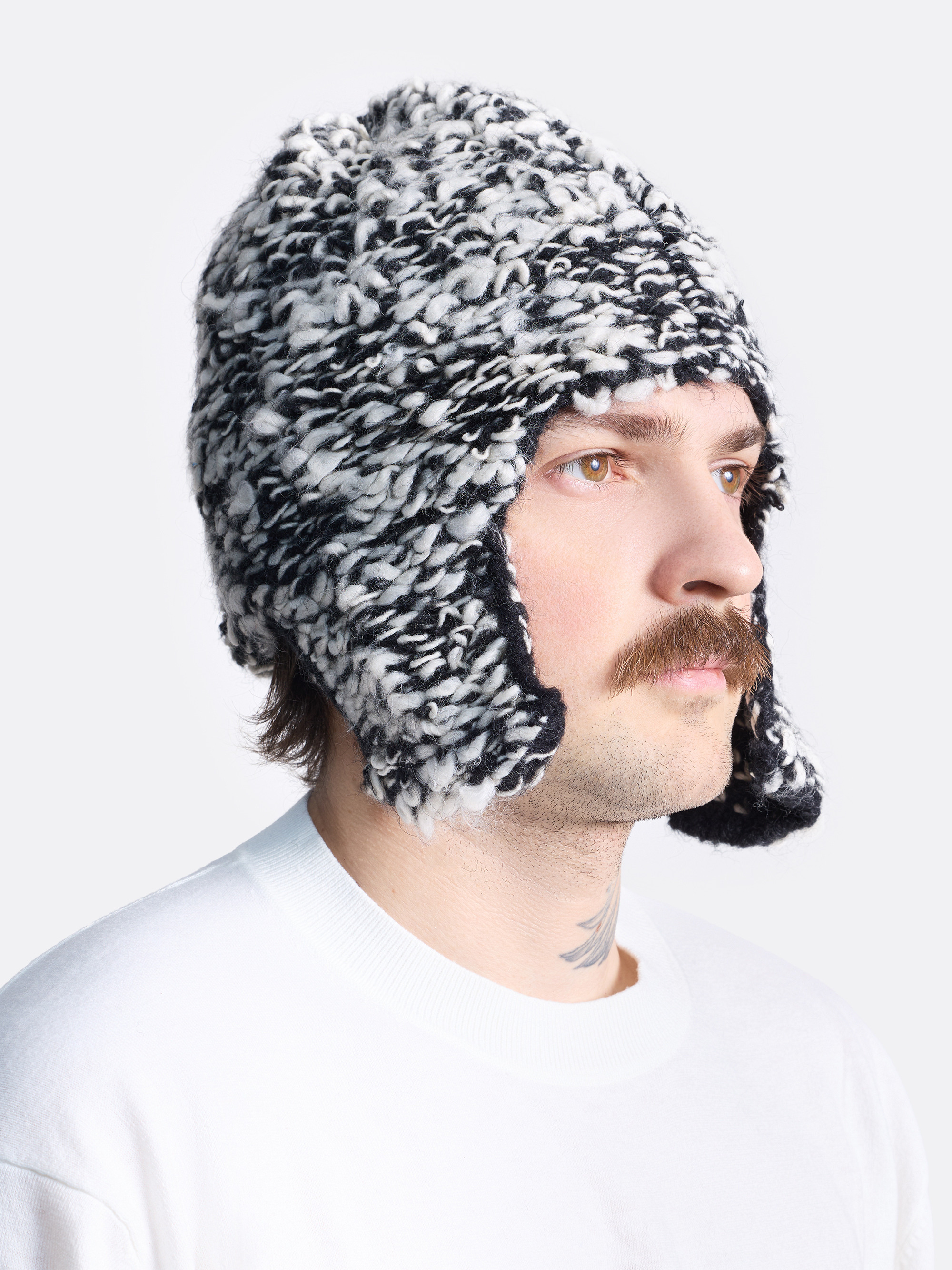 ​Шапка-ушанка curly