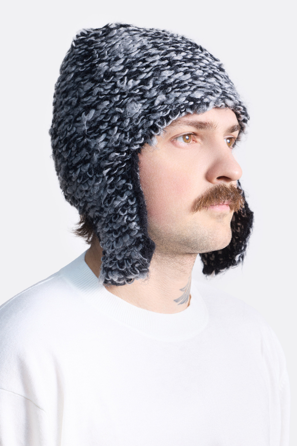 ​Шапка-ушанка curly