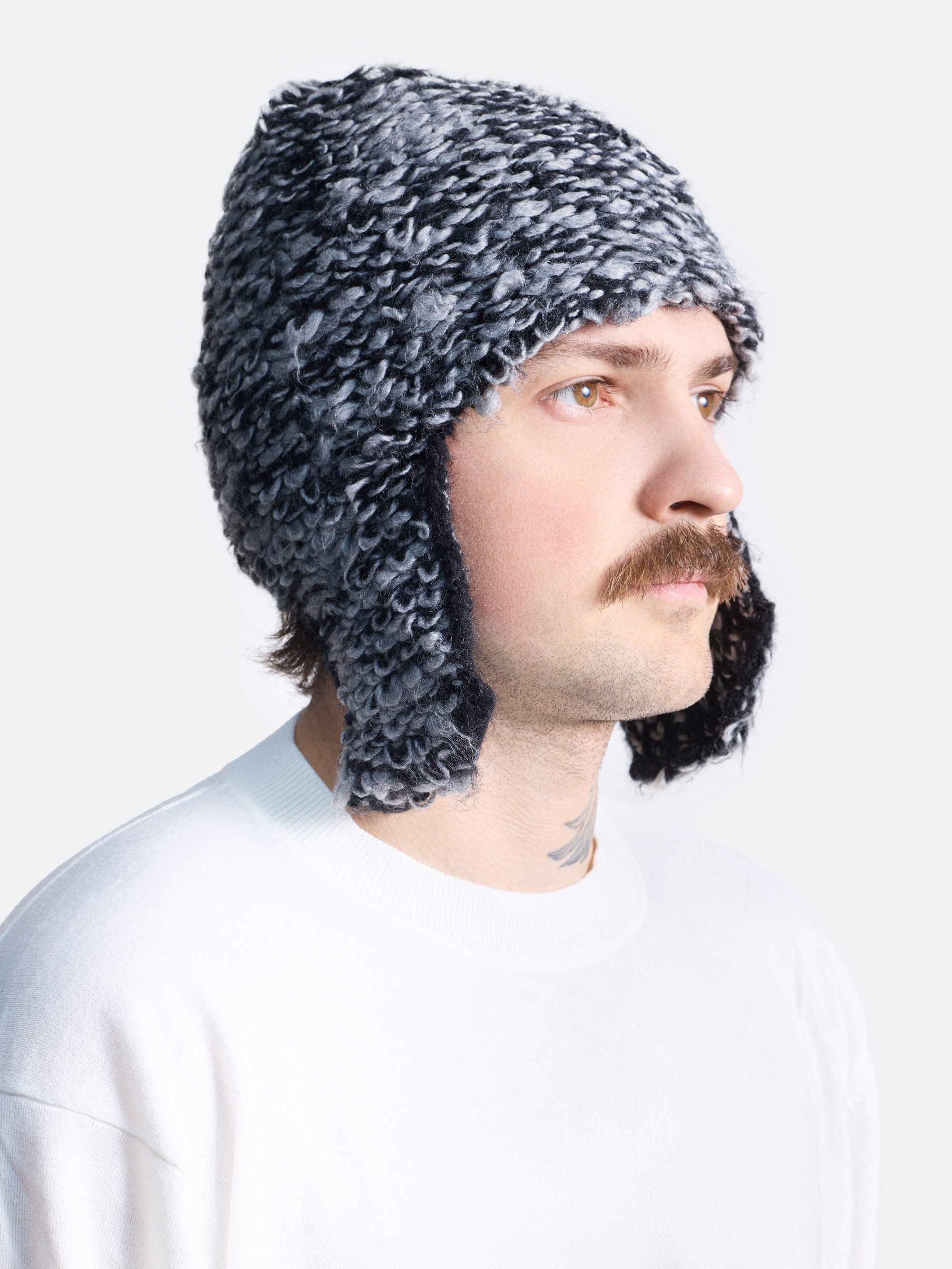 ​Шапка-ушанка curly