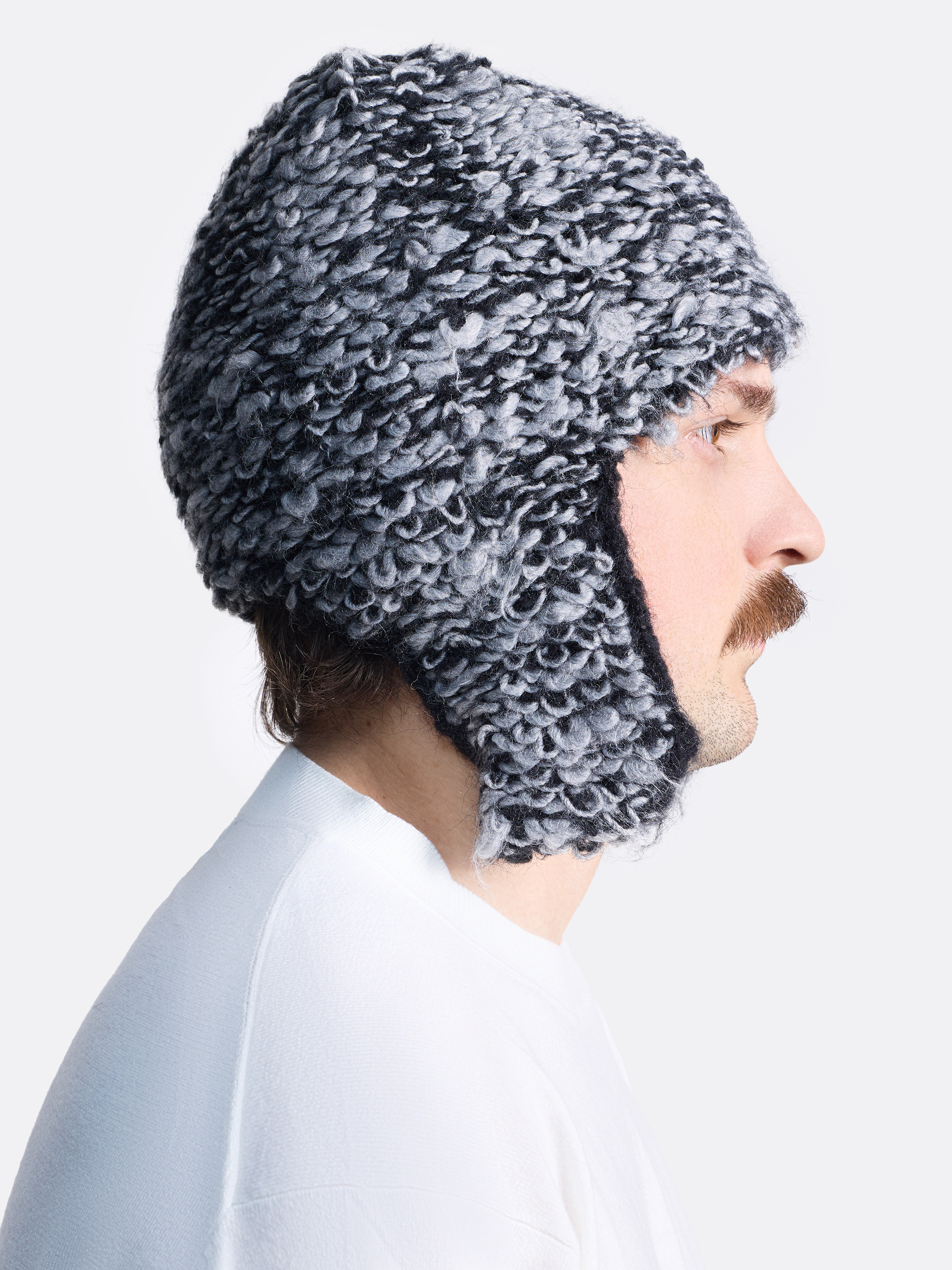 ​Шапка-ушанка curly