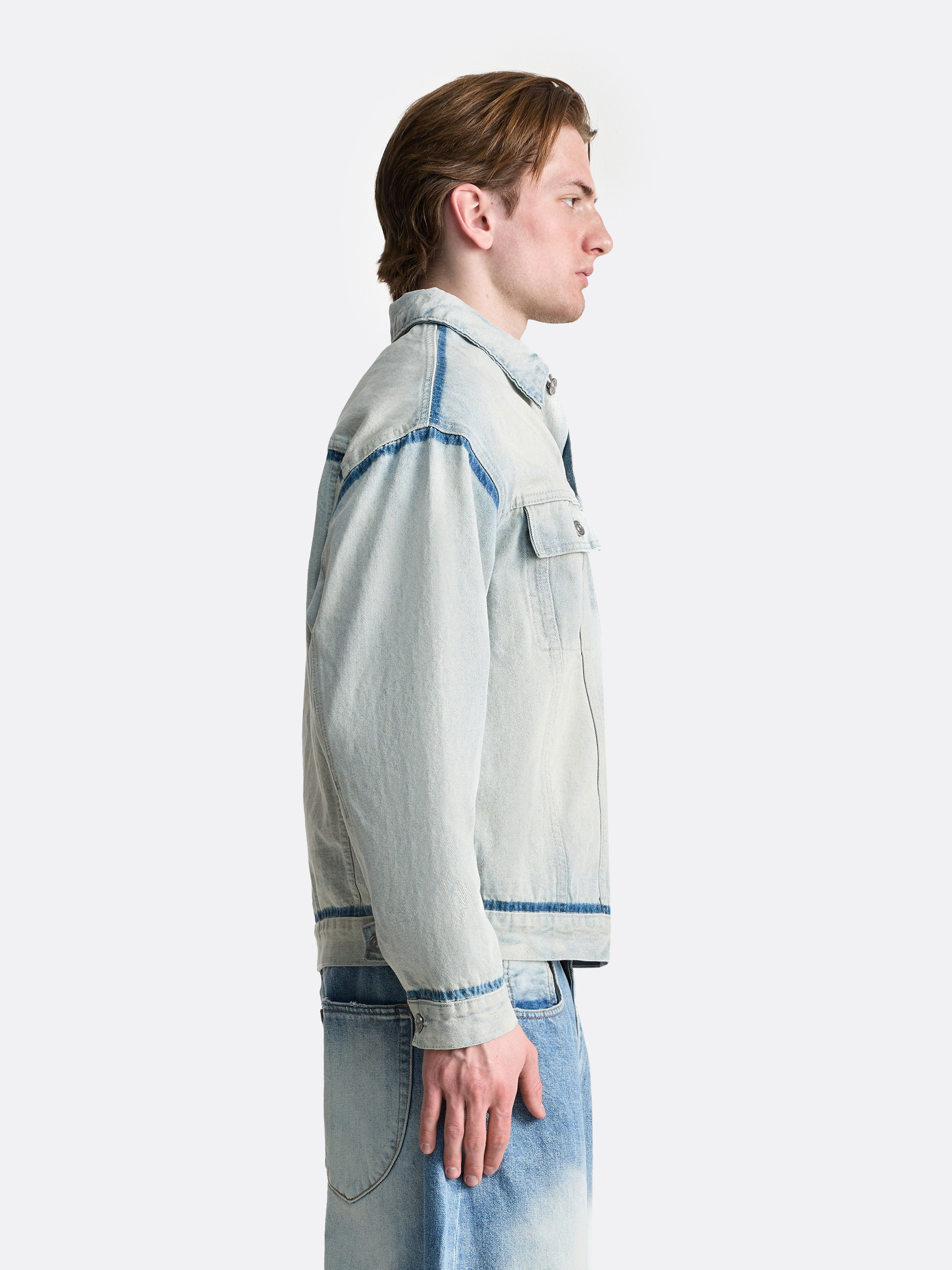 Куртка ​из денима