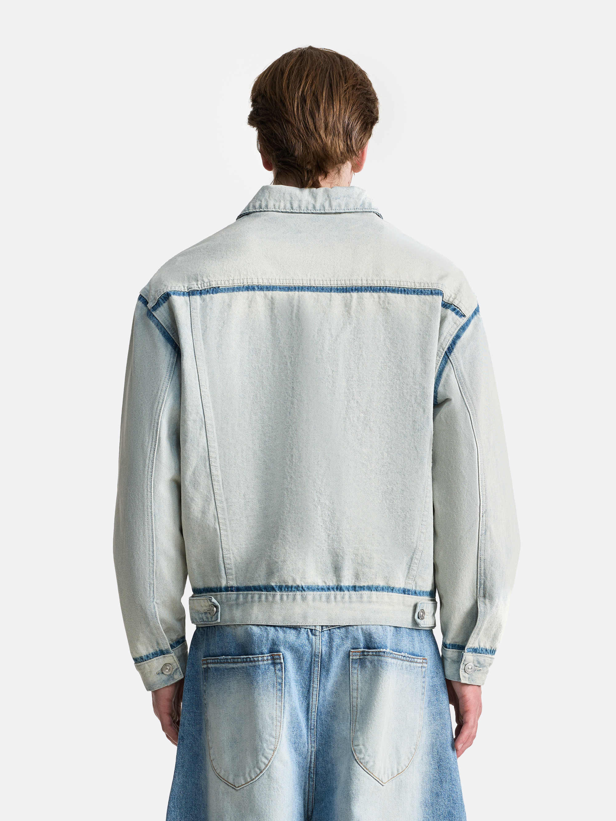 Куртка ​из денима