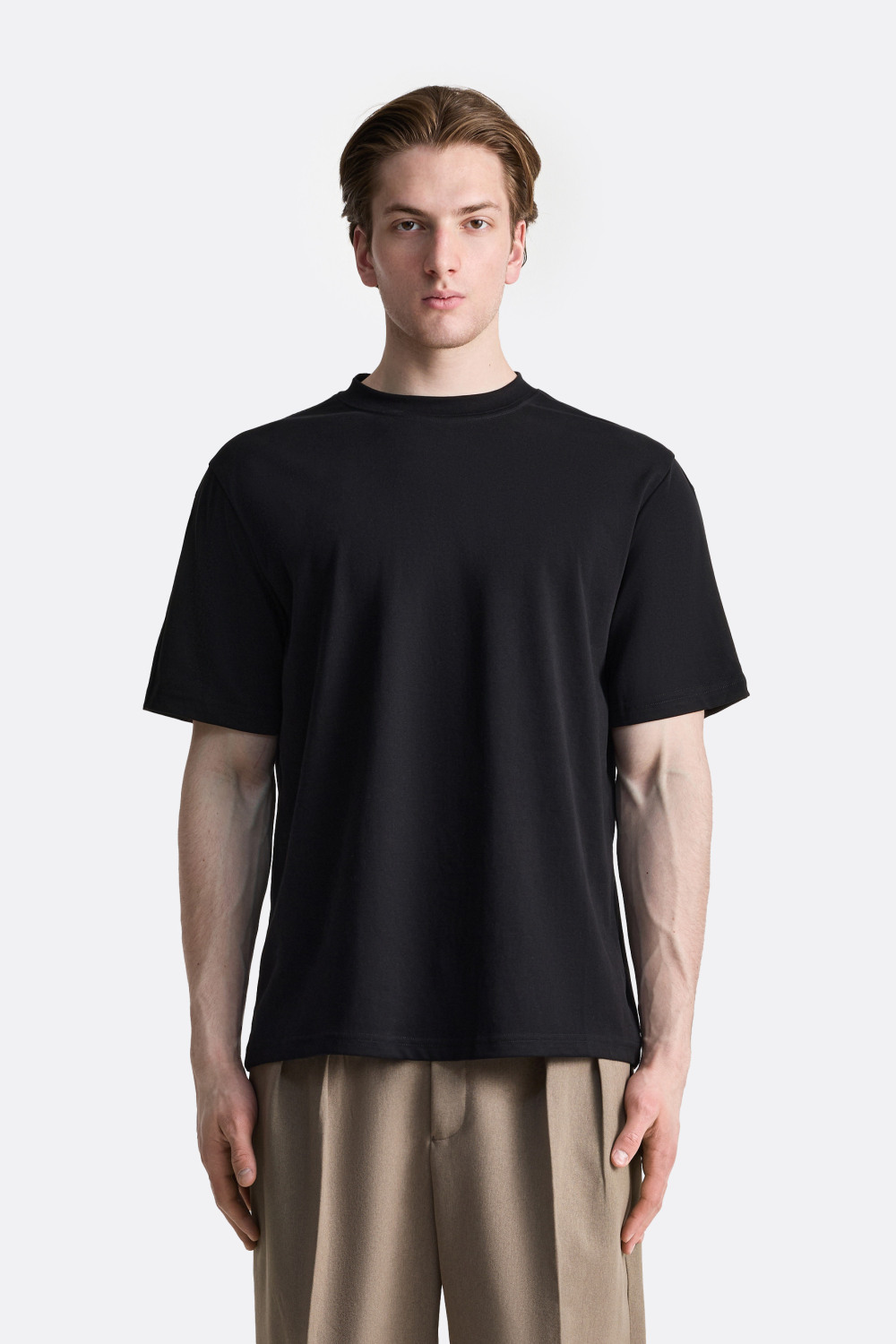 Футболка классического силуэта