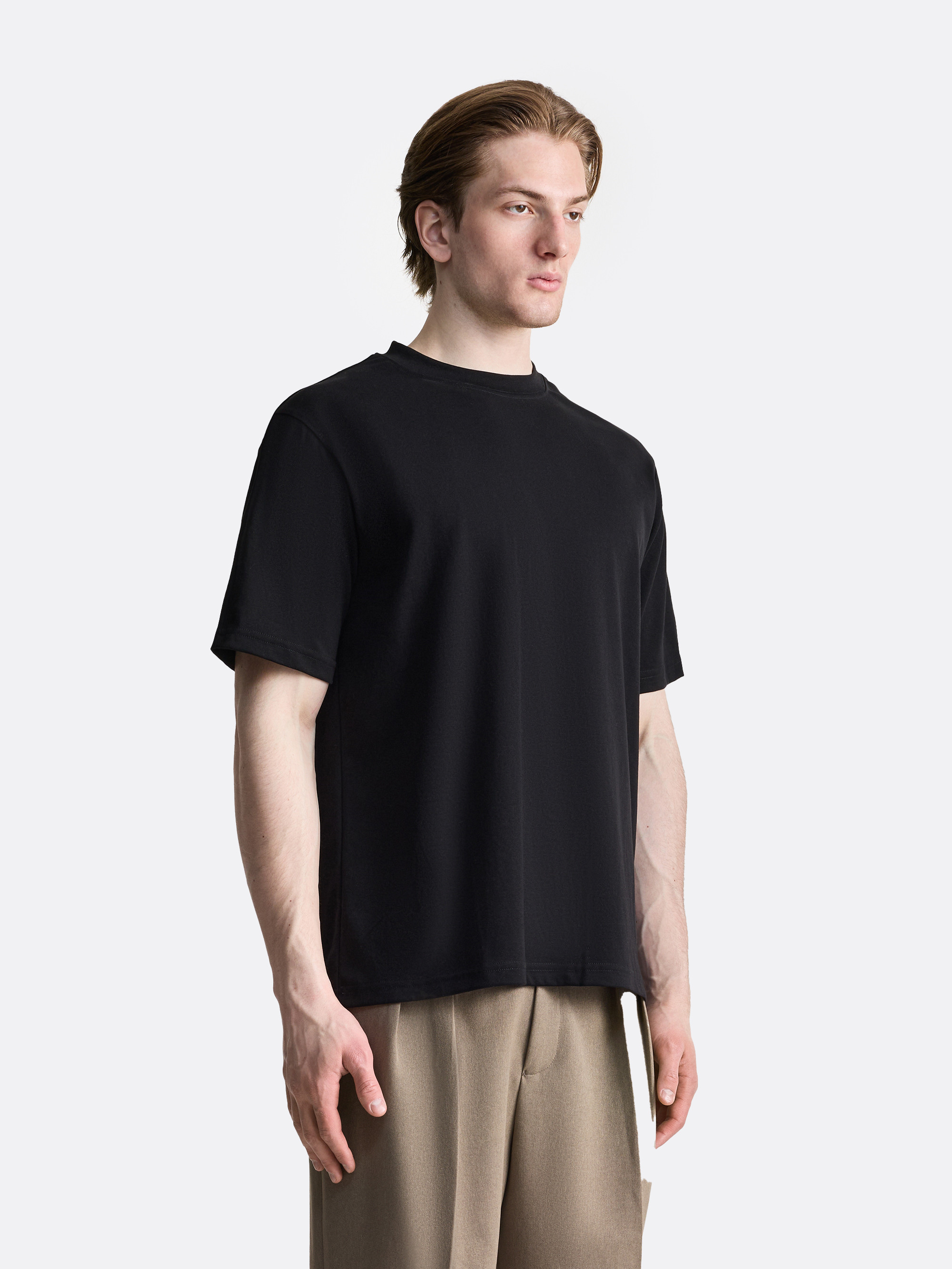 Футболка классического силуэта