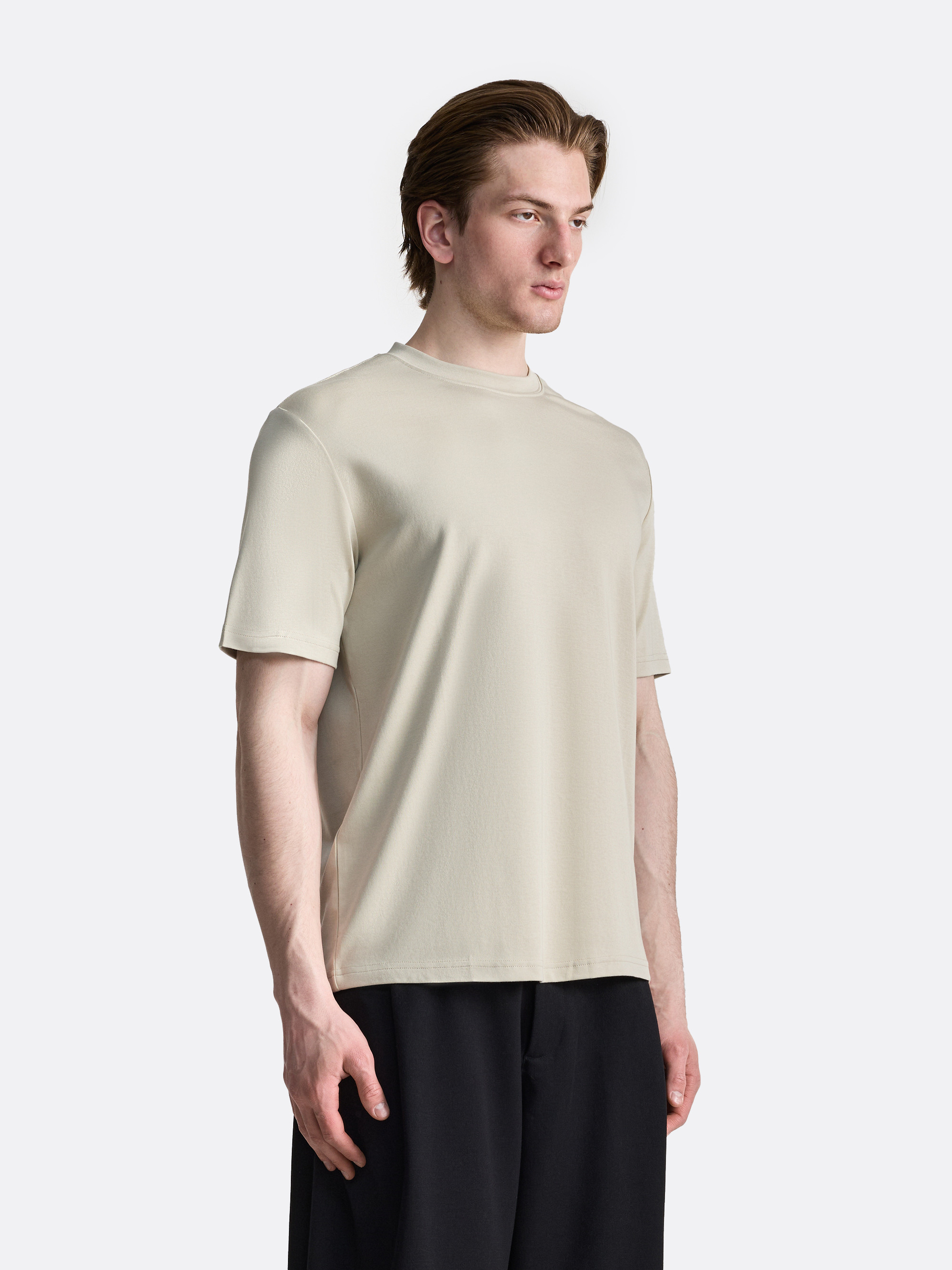 Футболка классического силуэта