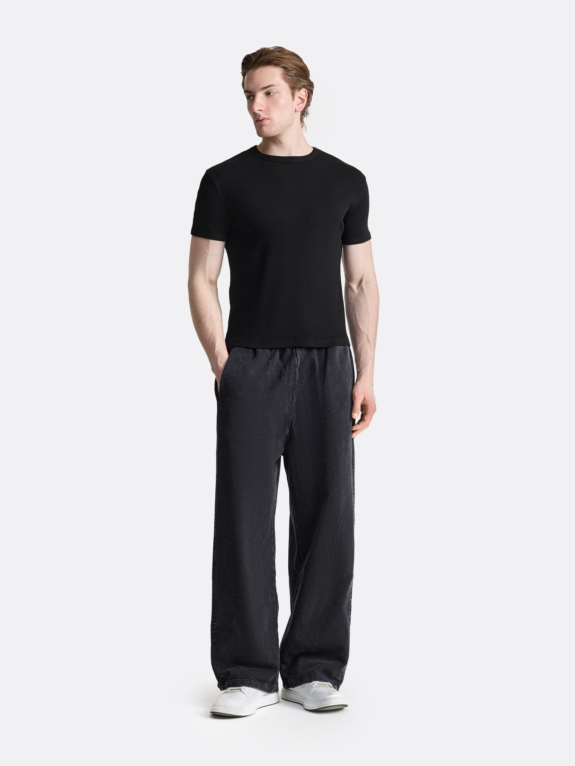 Футболка облегающего кроя