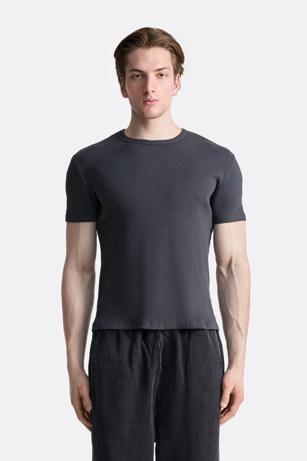 Футболка облегающего кроя