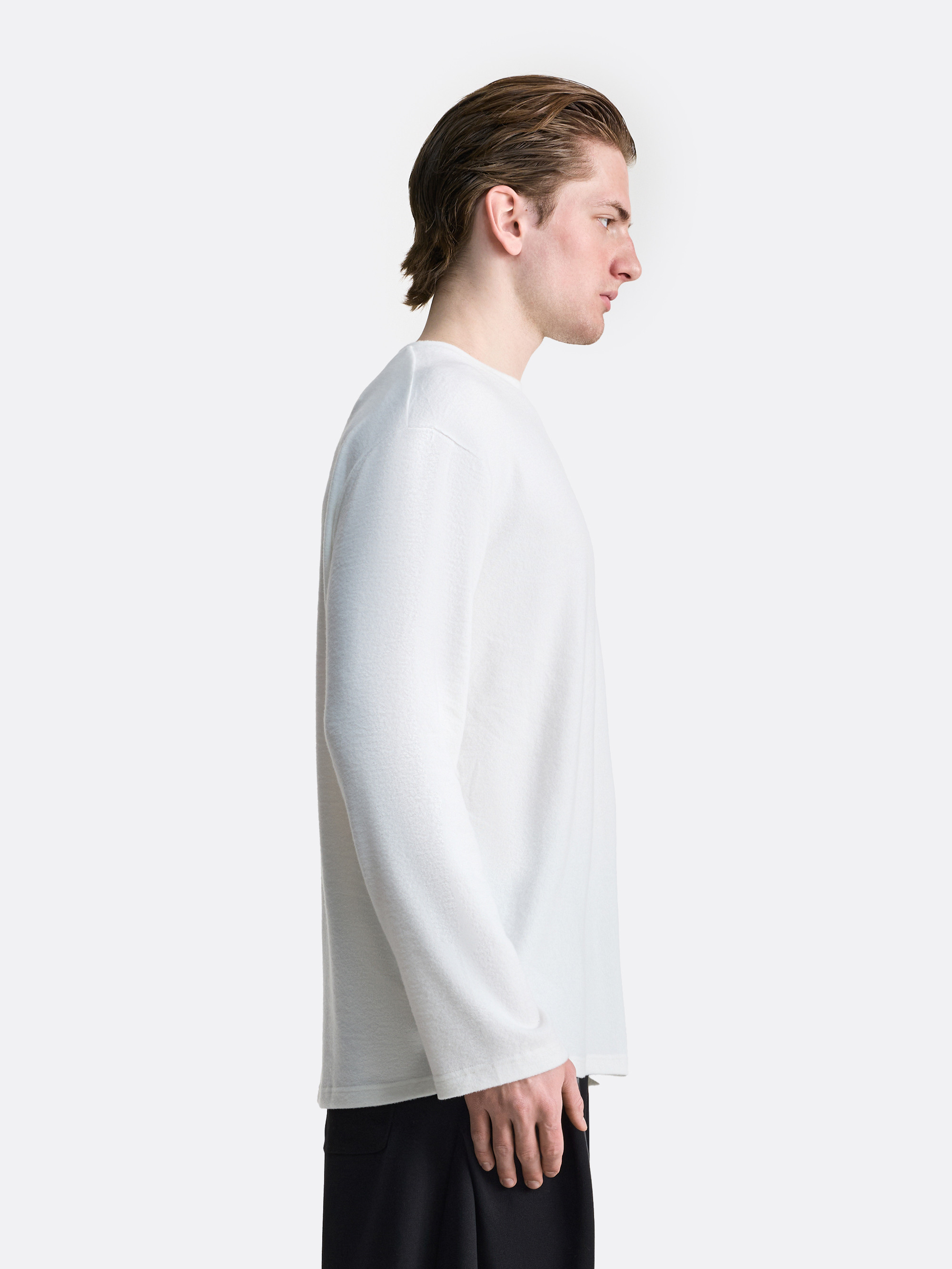 Лонгслив со спущенной линией плеча