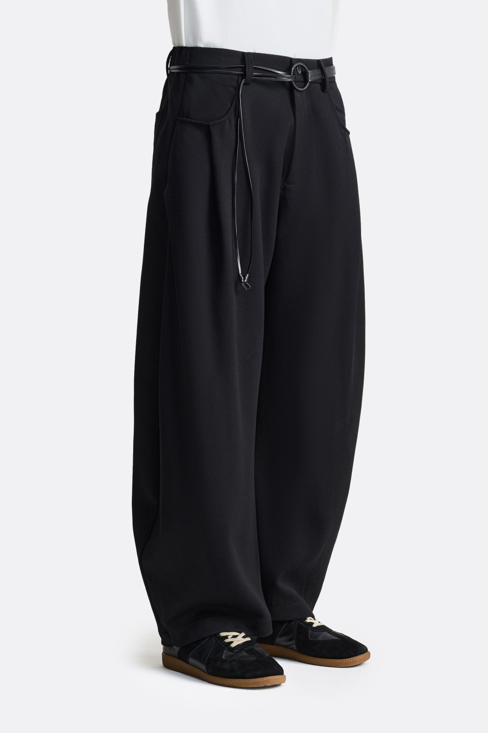 Брюки с декоративным поясом