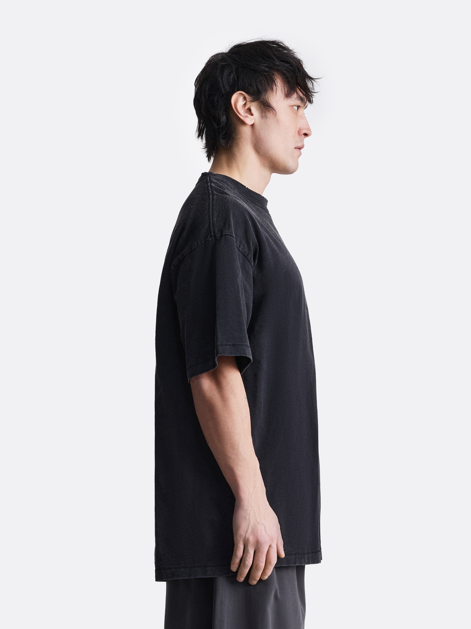 ​Футболка с выцветшим эффектом