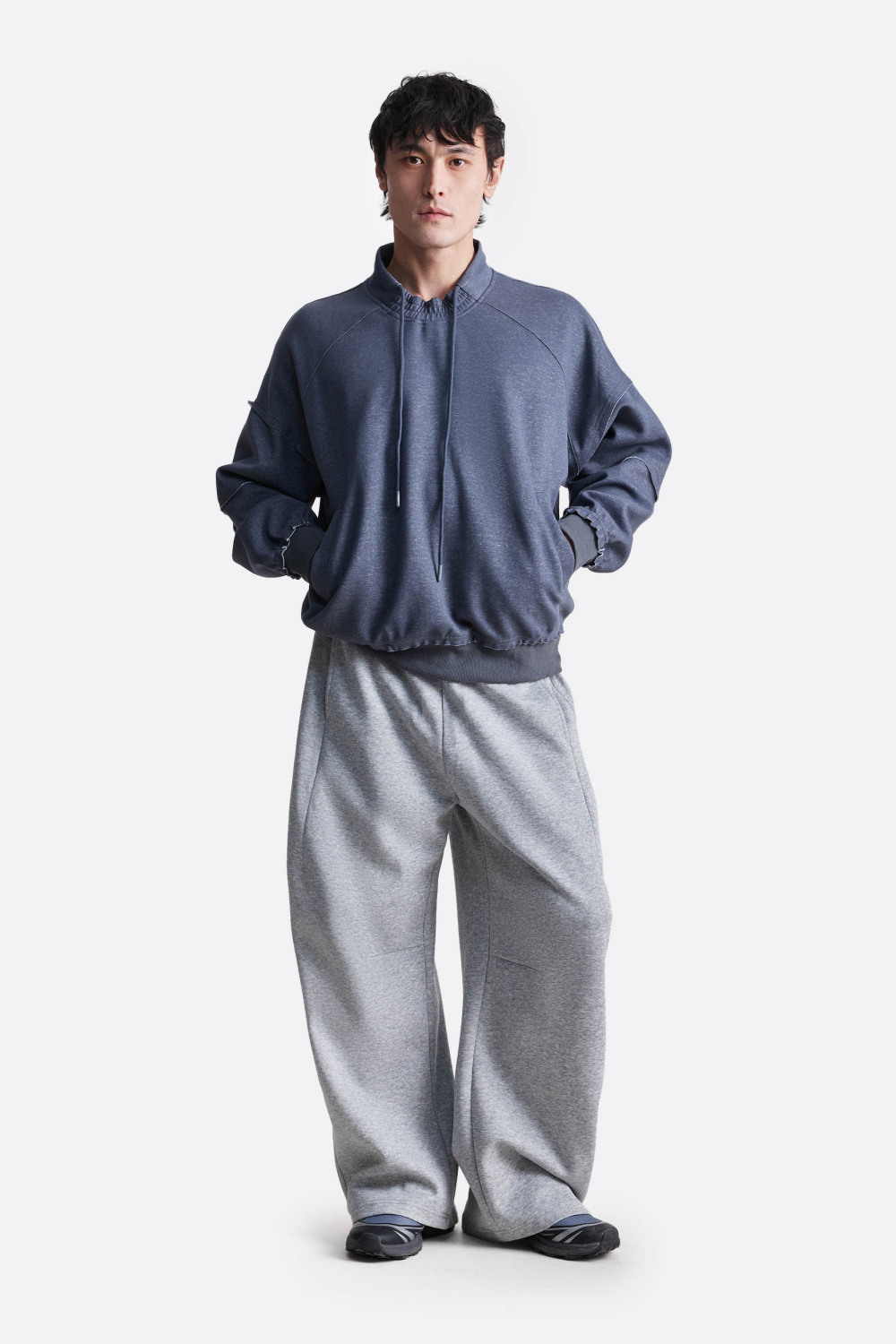 Свитшот с кулиской