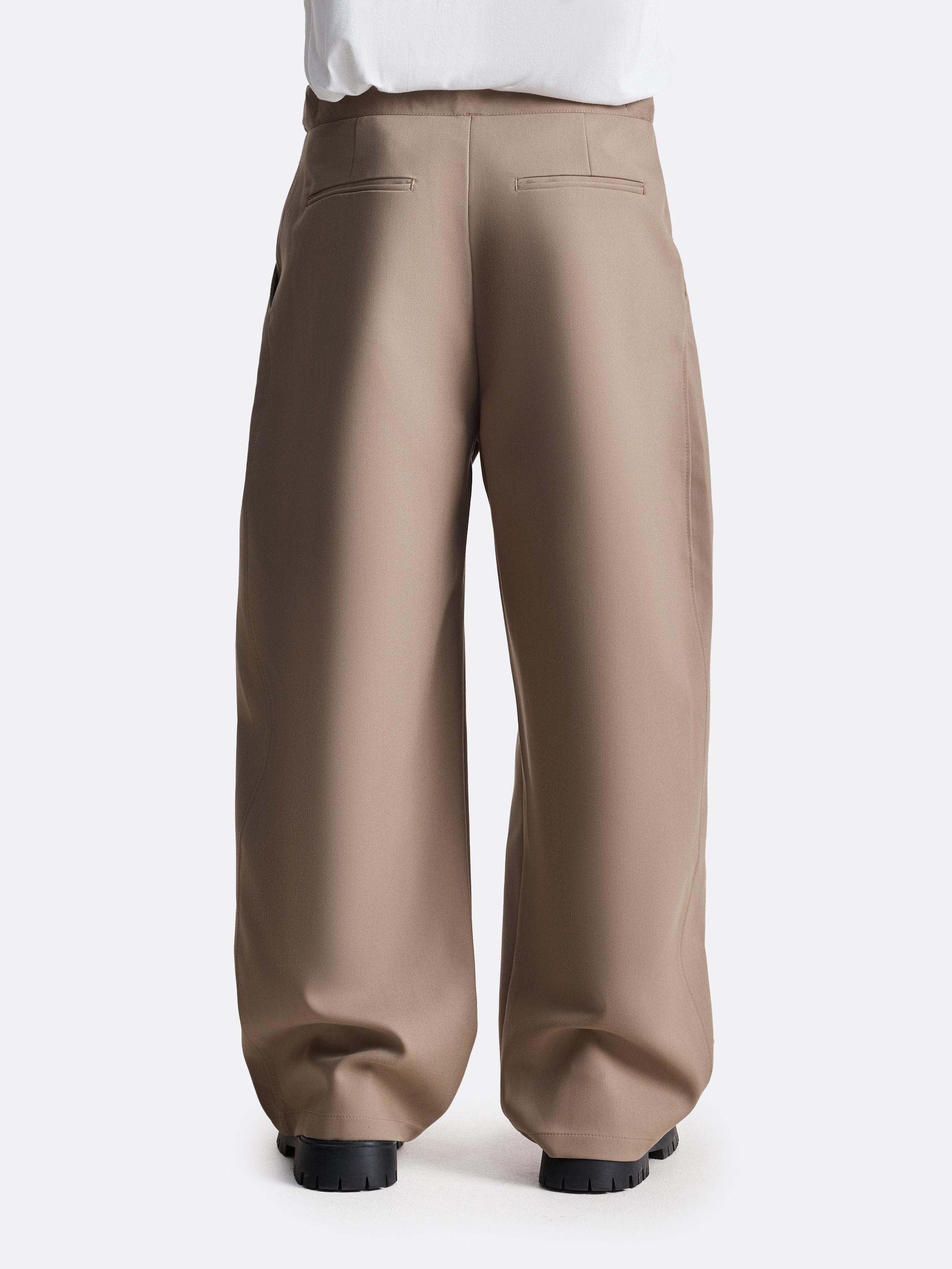 Брюки свободного силуэта