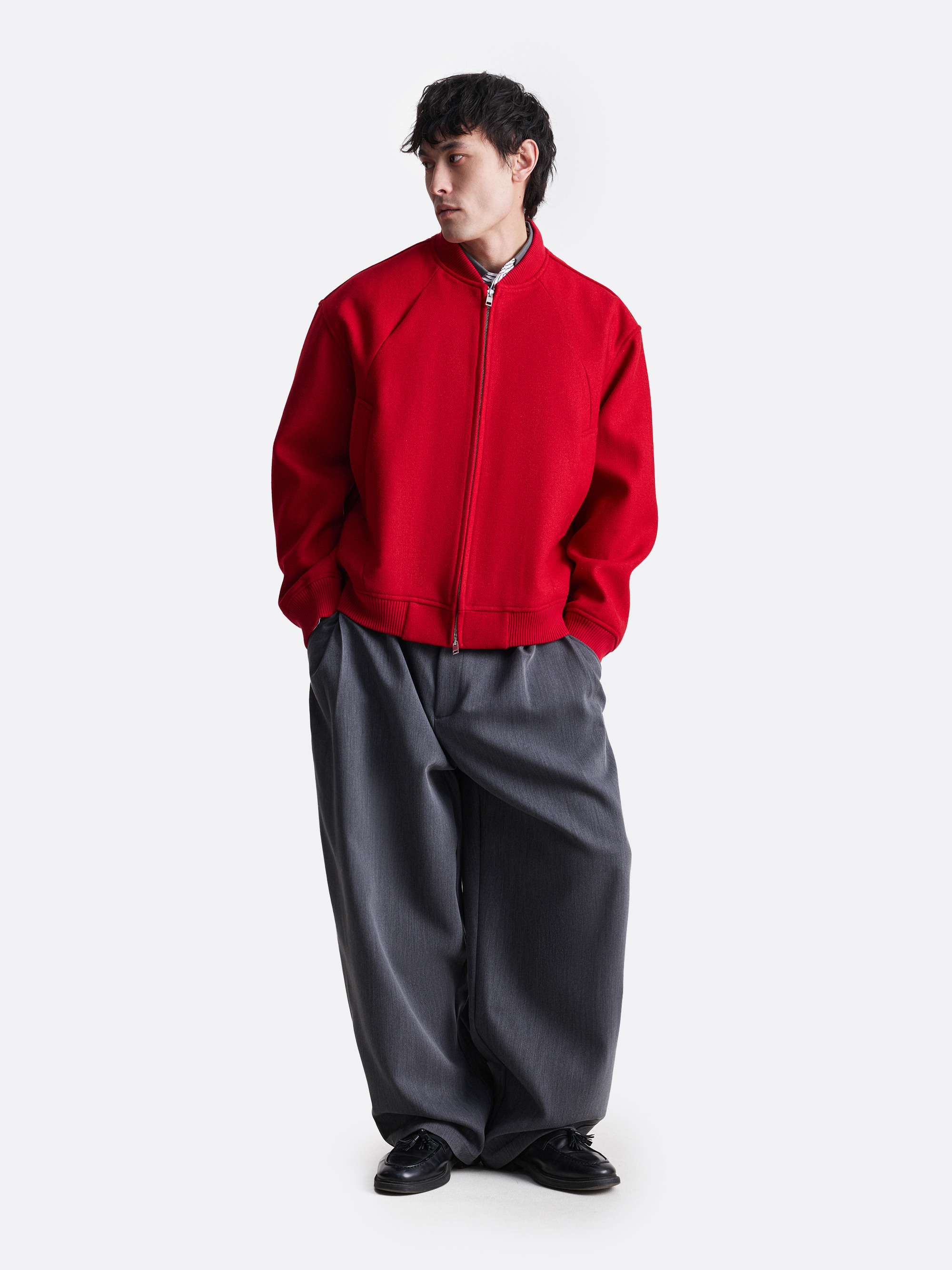 ​Утепленный бомбер