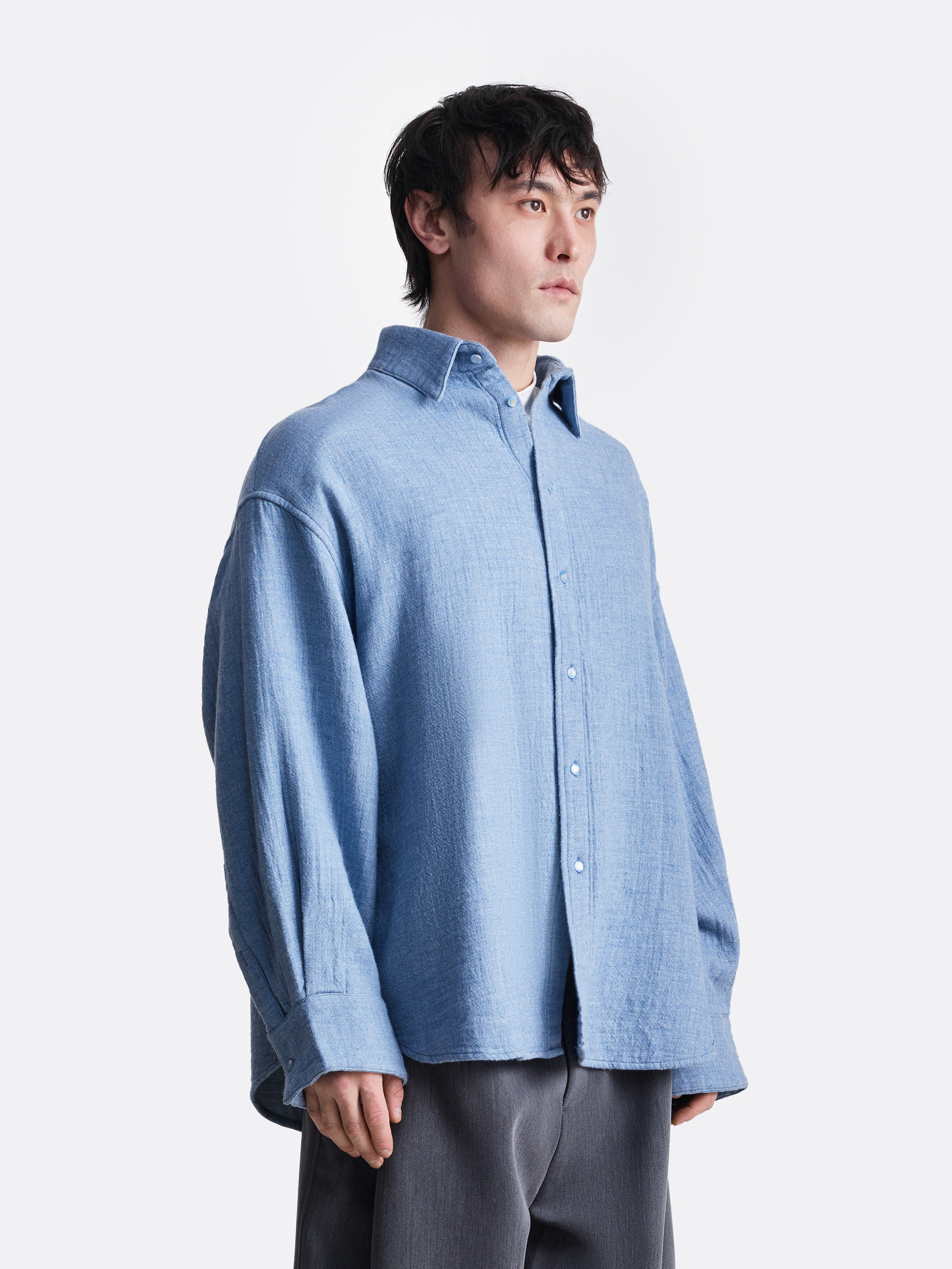 ​Рубашка с вышивкой спине