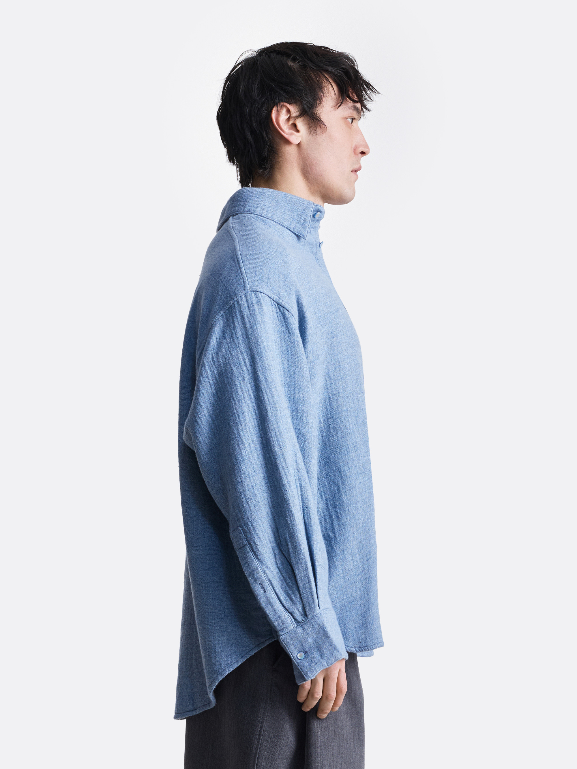 ​Рубашка с вышивкой спине